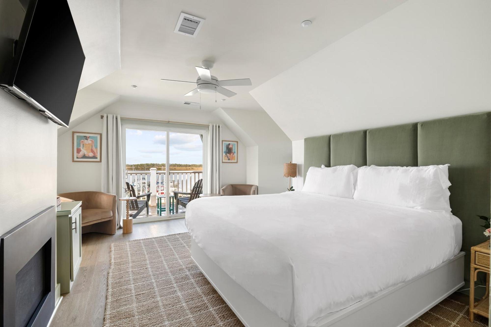 Top Floor King Room River view,1637752916:JPEG