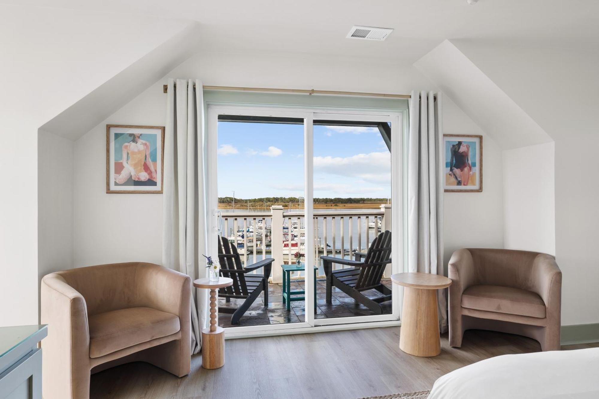 Top Floor King Room River view