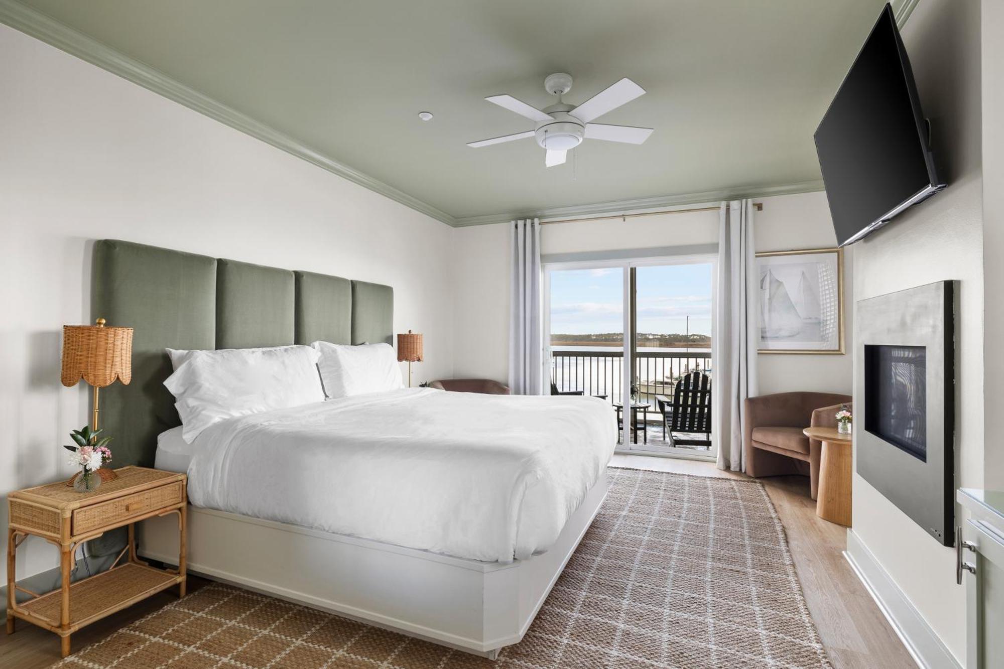 King Room River View,1637752918:JPEG
