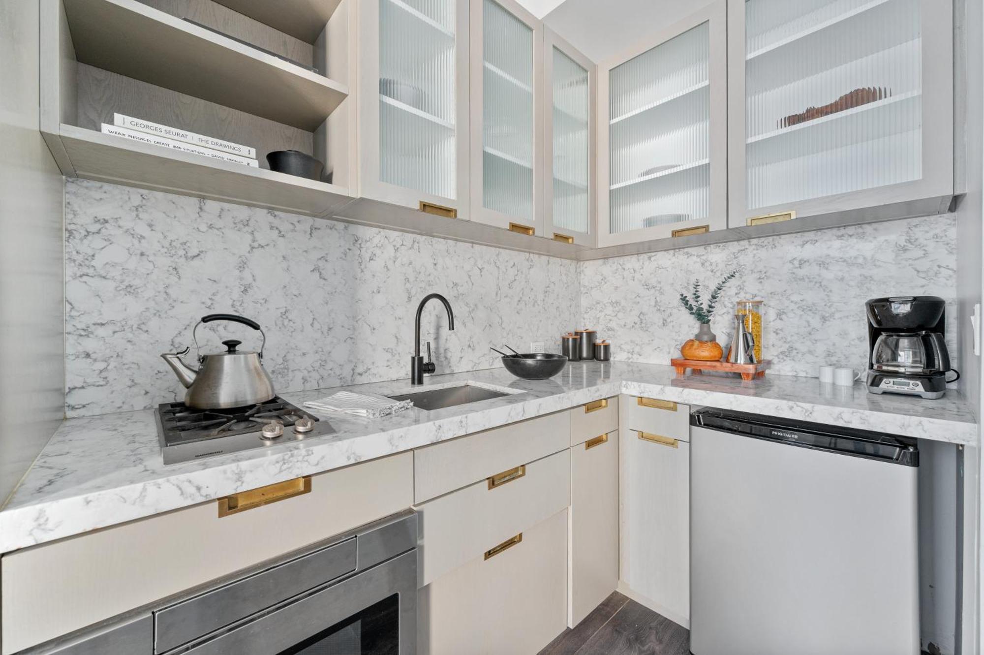 One-Bedroom Apartment,1637798828:JPEG