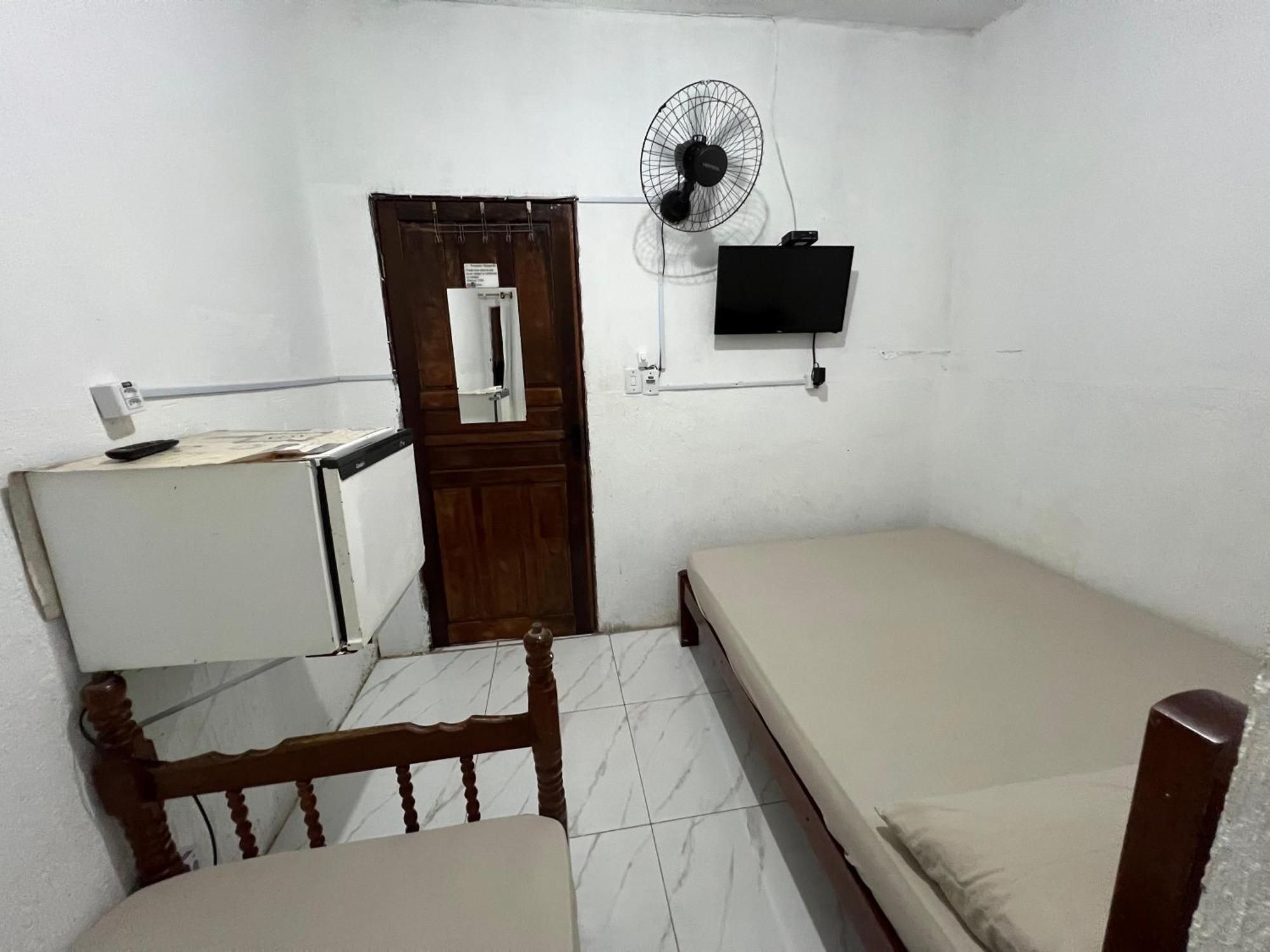 Economy Triple Room