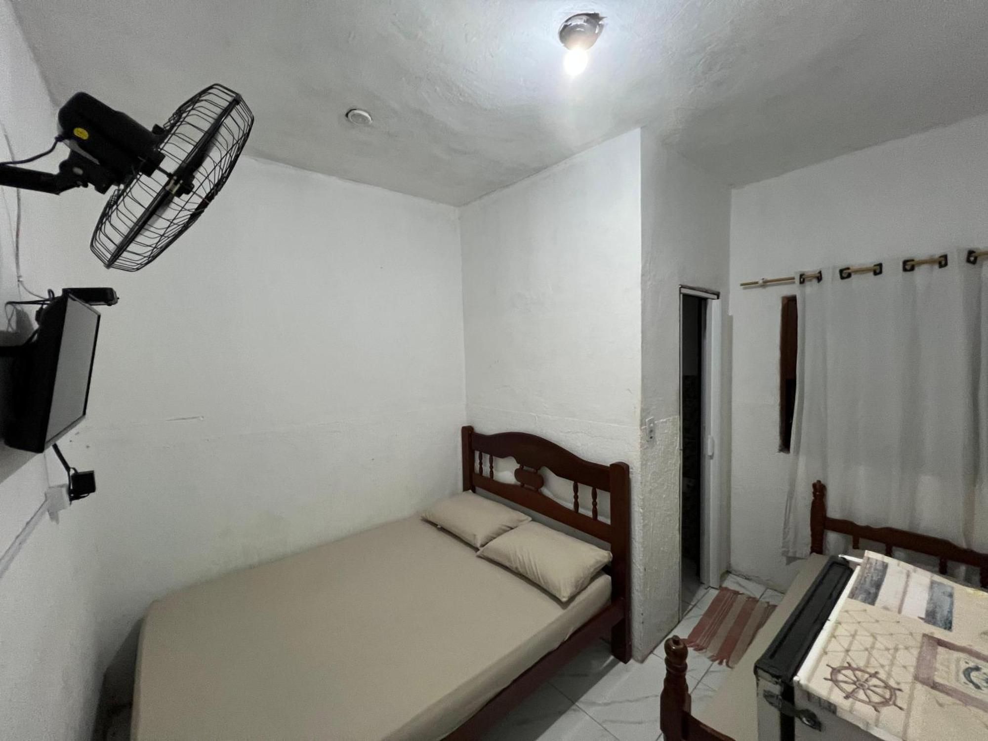 Economy Triple Room