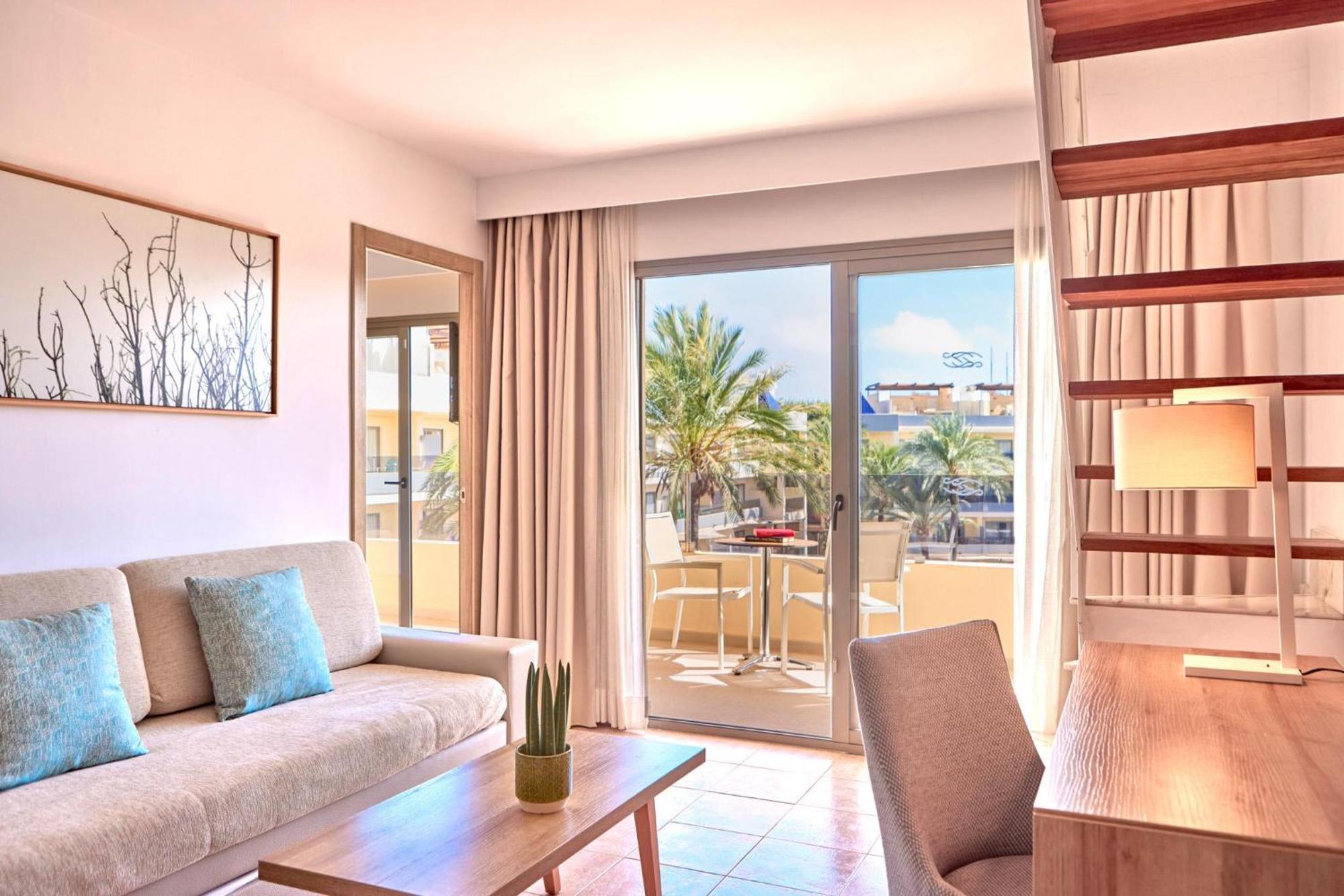One-Bedroom Penthouse Suite
