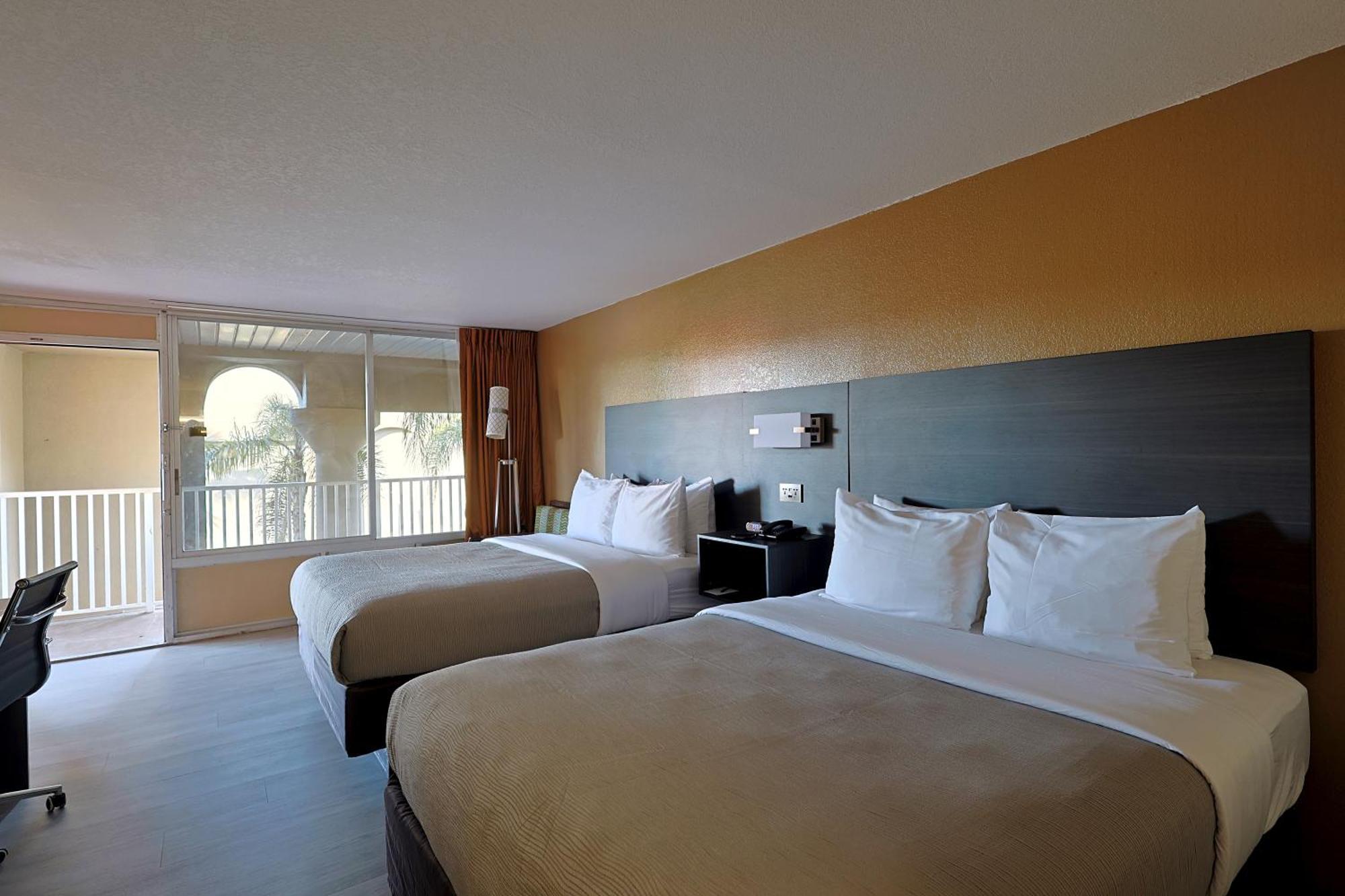 Queen Room Two Queen Beds
