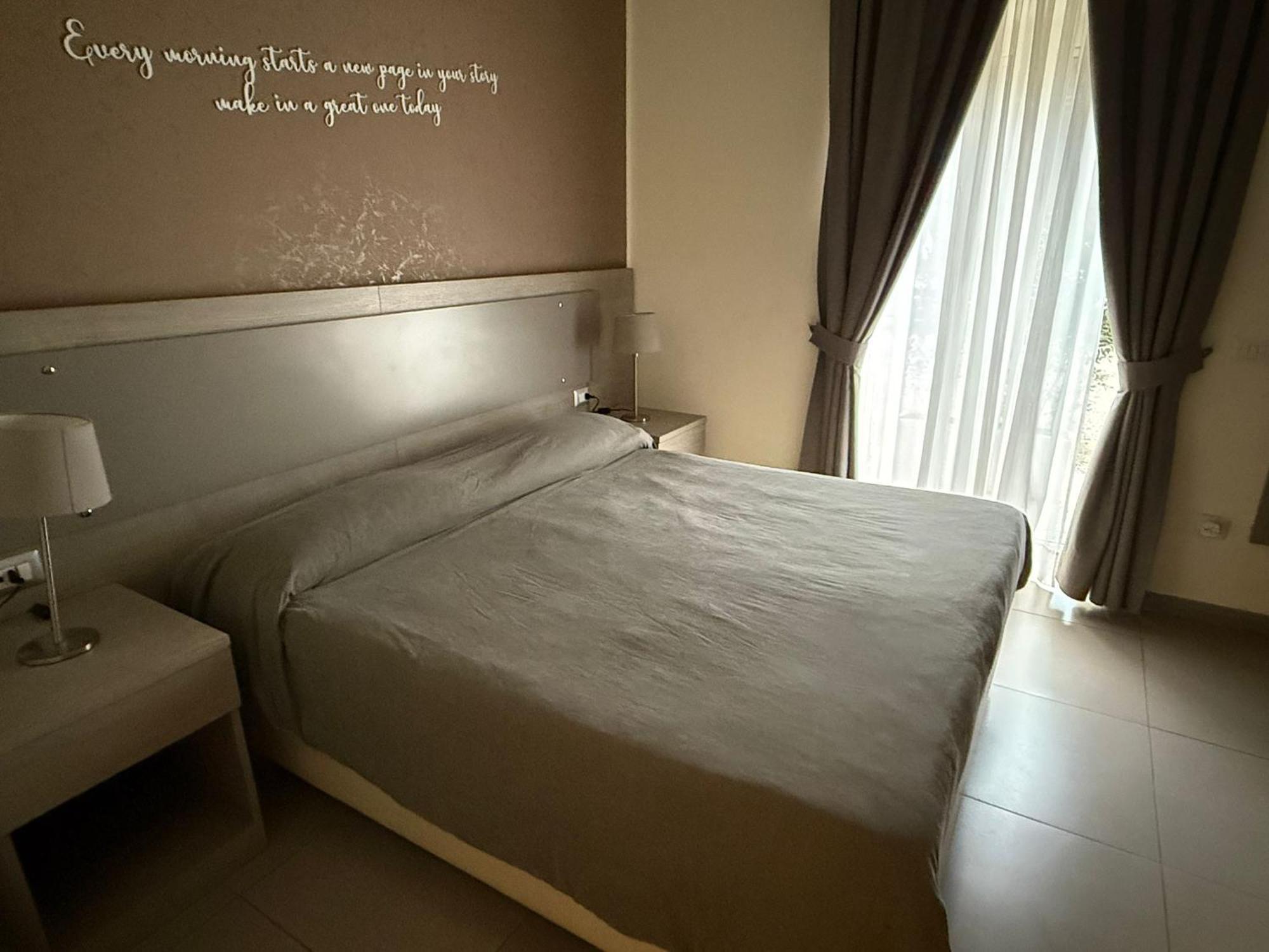 Large Double or Twin Room
