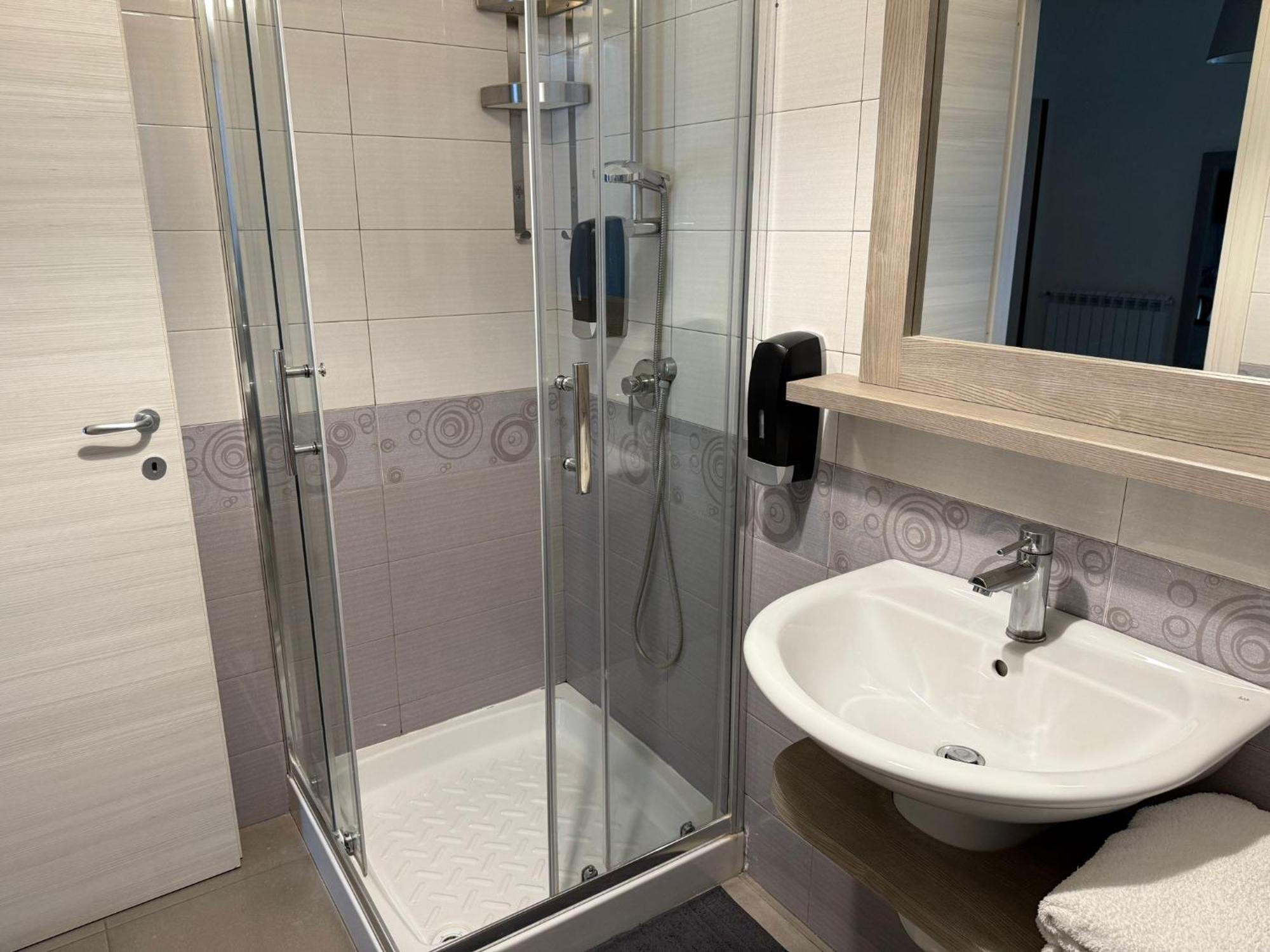 Large Double or Twin Room