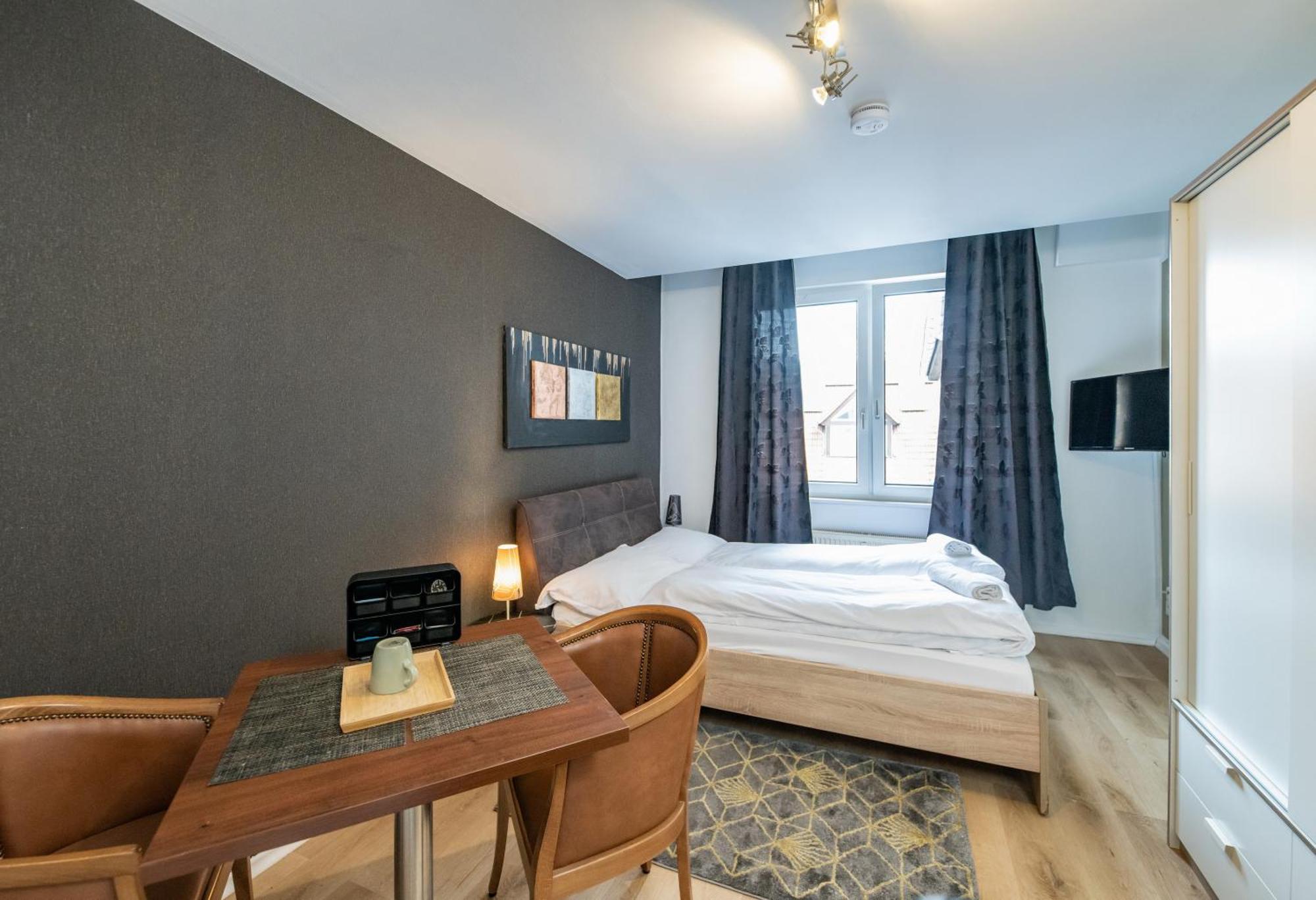 Double Room,1638530717:JPEG