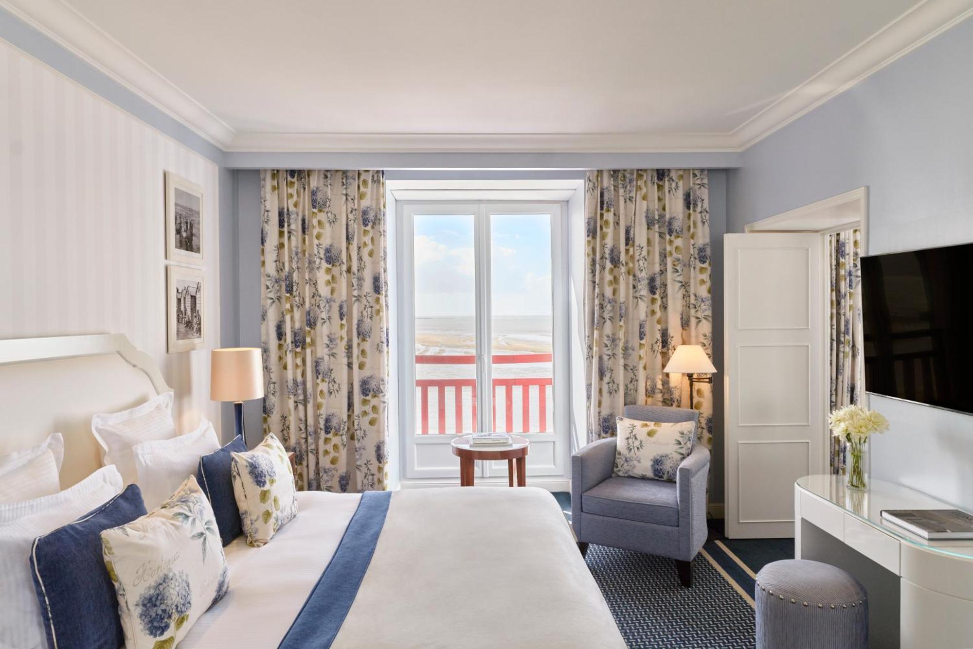 Prestige Sea View Suite,1639549846:JPEG