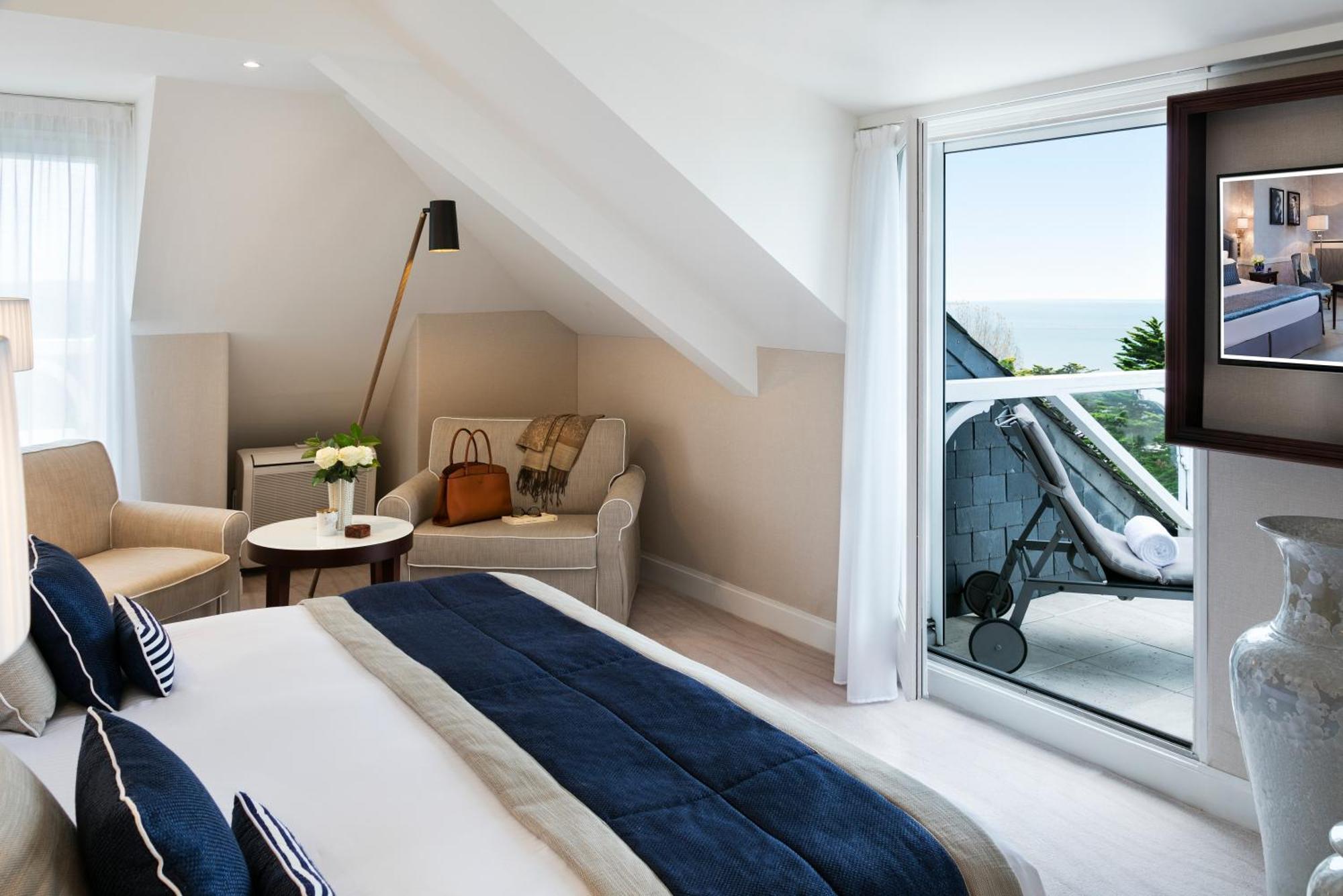 Junior Suite with Sea View,1639550671:JPEG