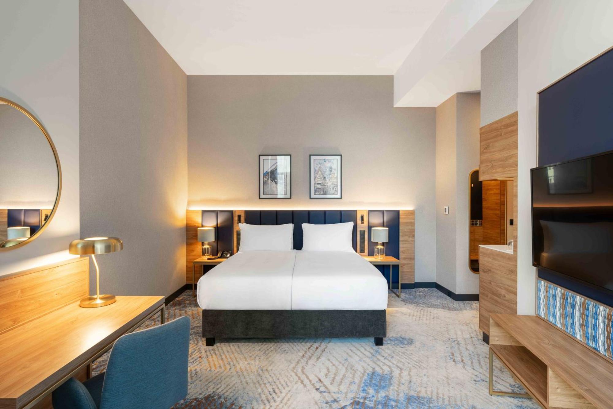 King Room,1642312947:JPEG