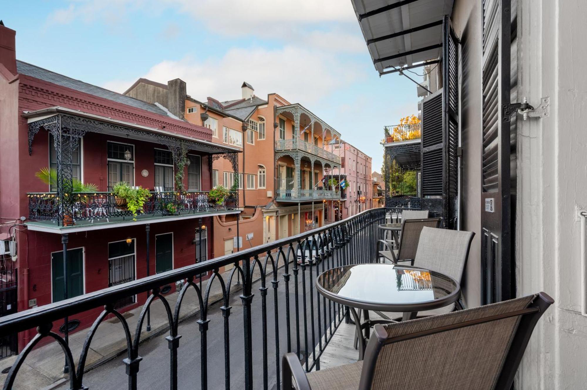 Deluxe Balcony Room