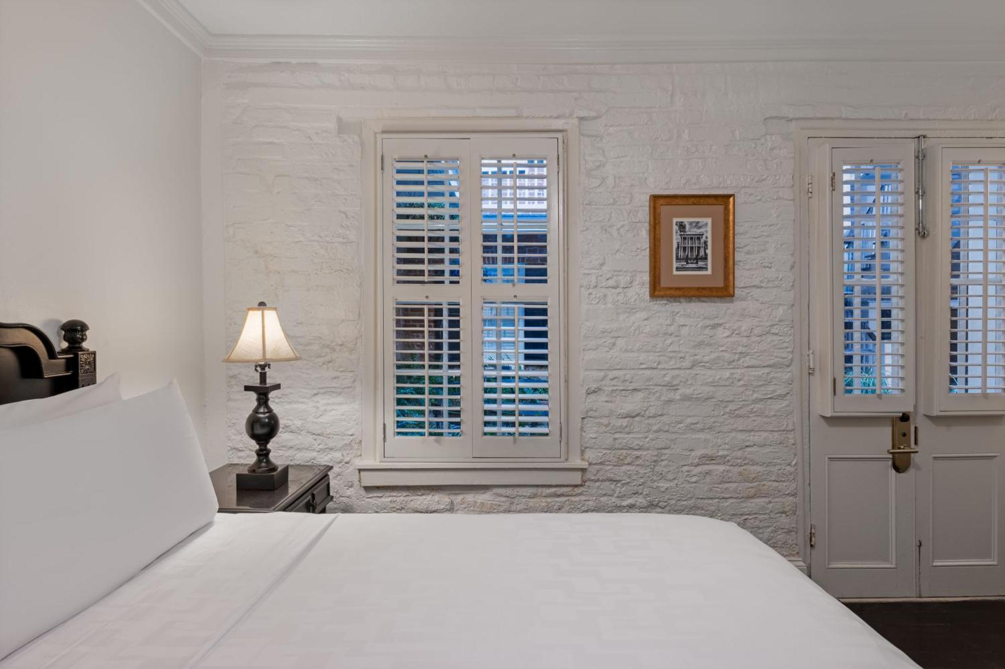 Deluxe Balcony Room