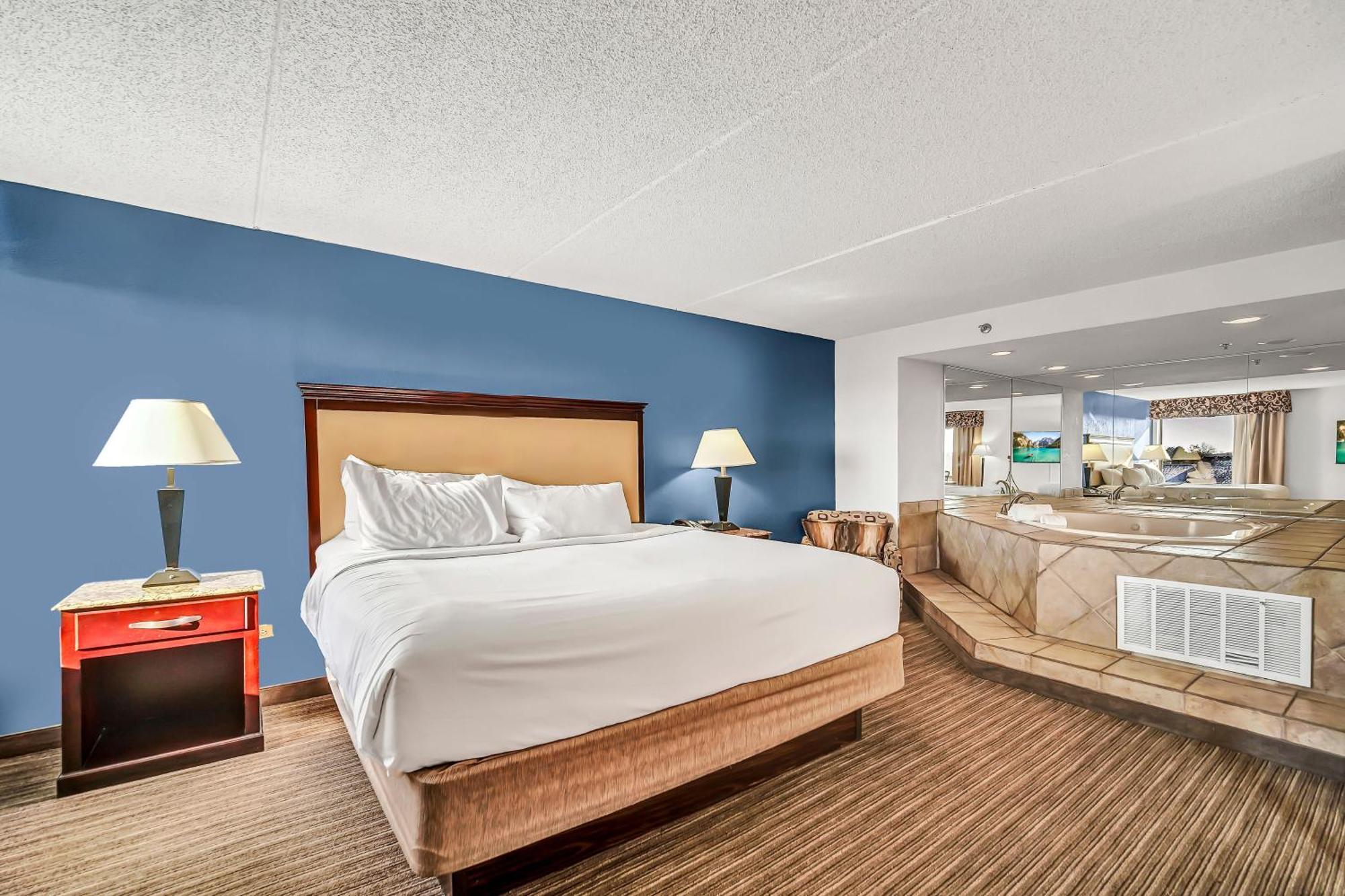 King Suite Whirlpool Non-Smoking