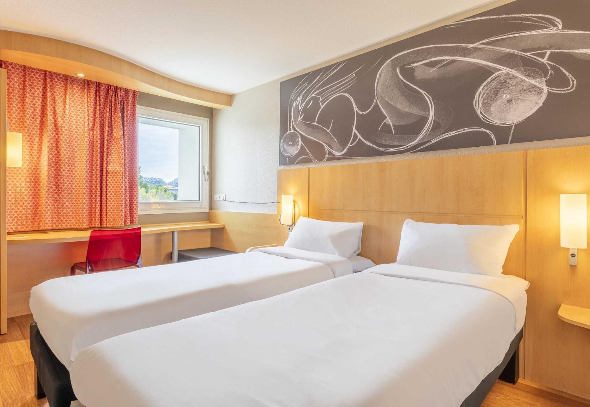 Twin Room,1639574594:JPEG