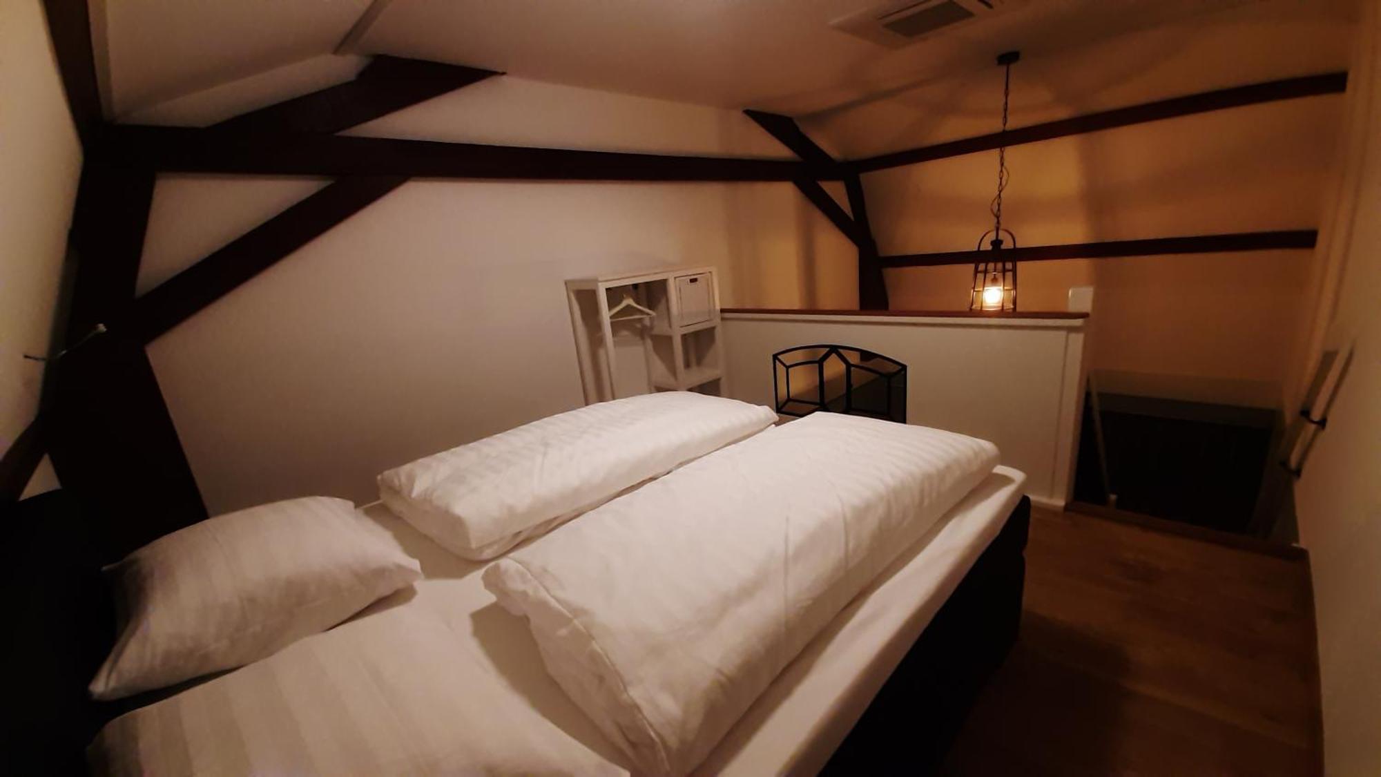 Double Room Private Bathroom