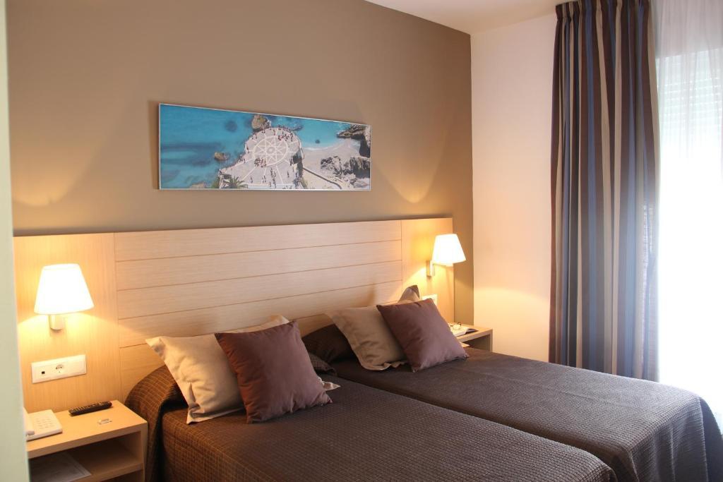 Double or Twin Room,26962364:JPEG