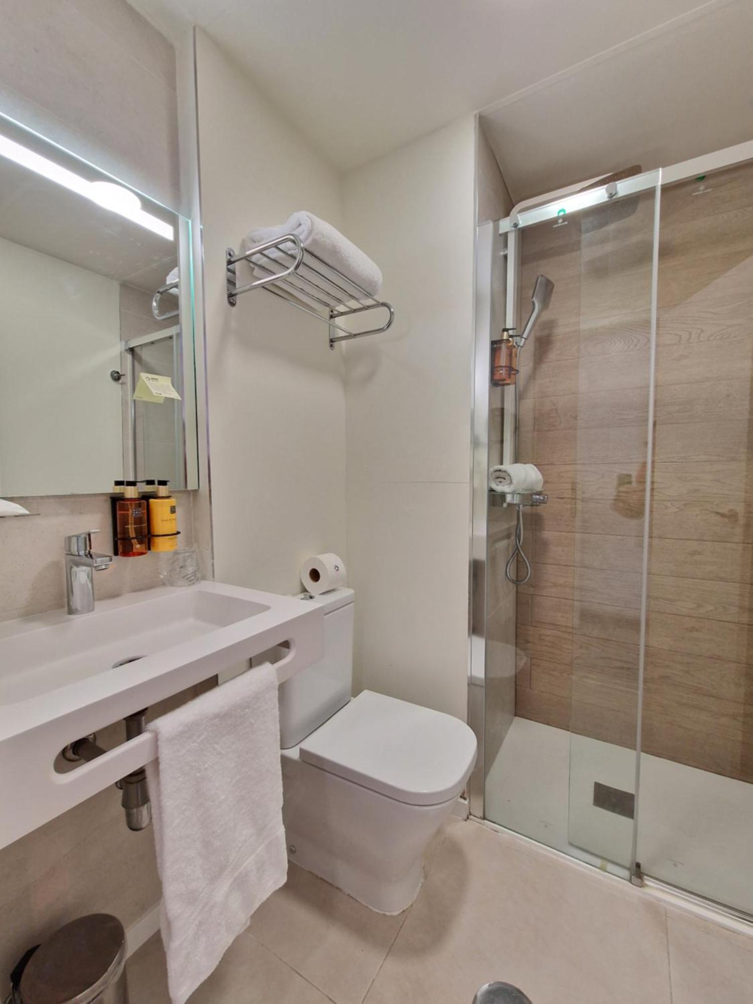 Economy Single Room