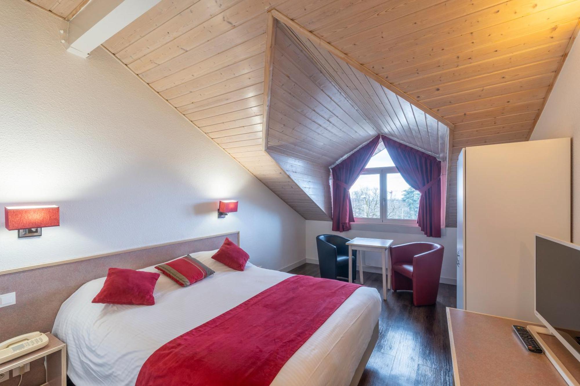 Double Room Shower