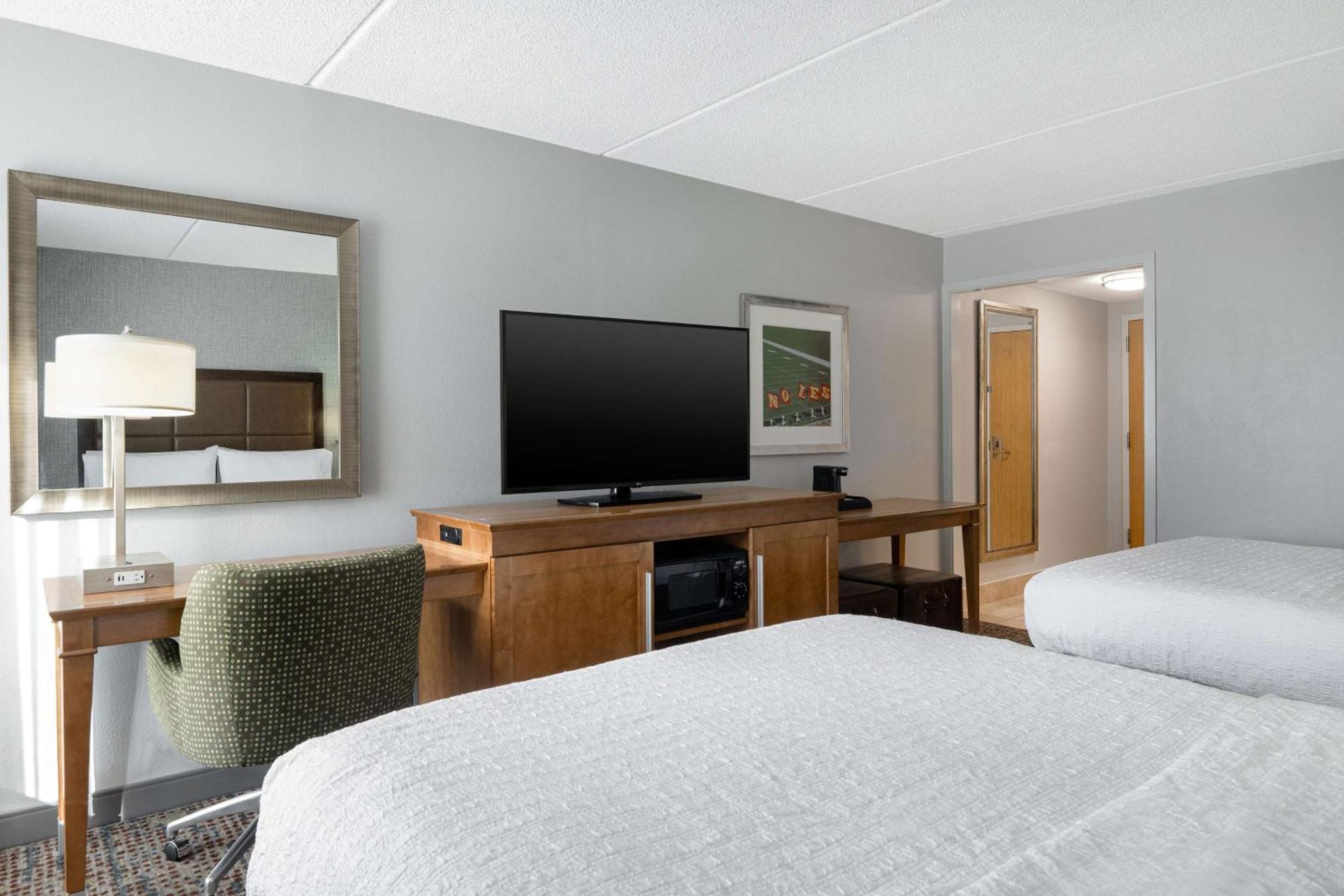Room Two Queen Beds Non-Smoking