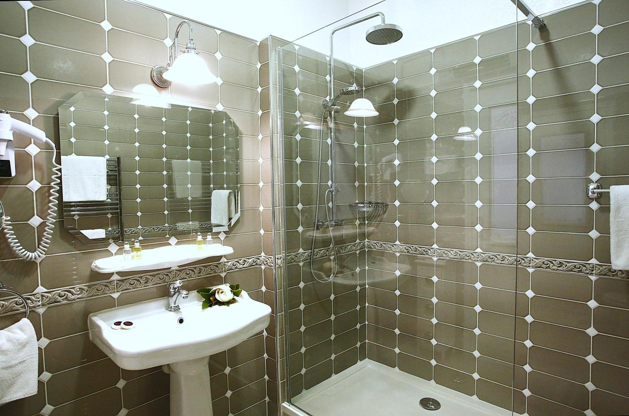 Chambre Double - Côté Rue Piétonne