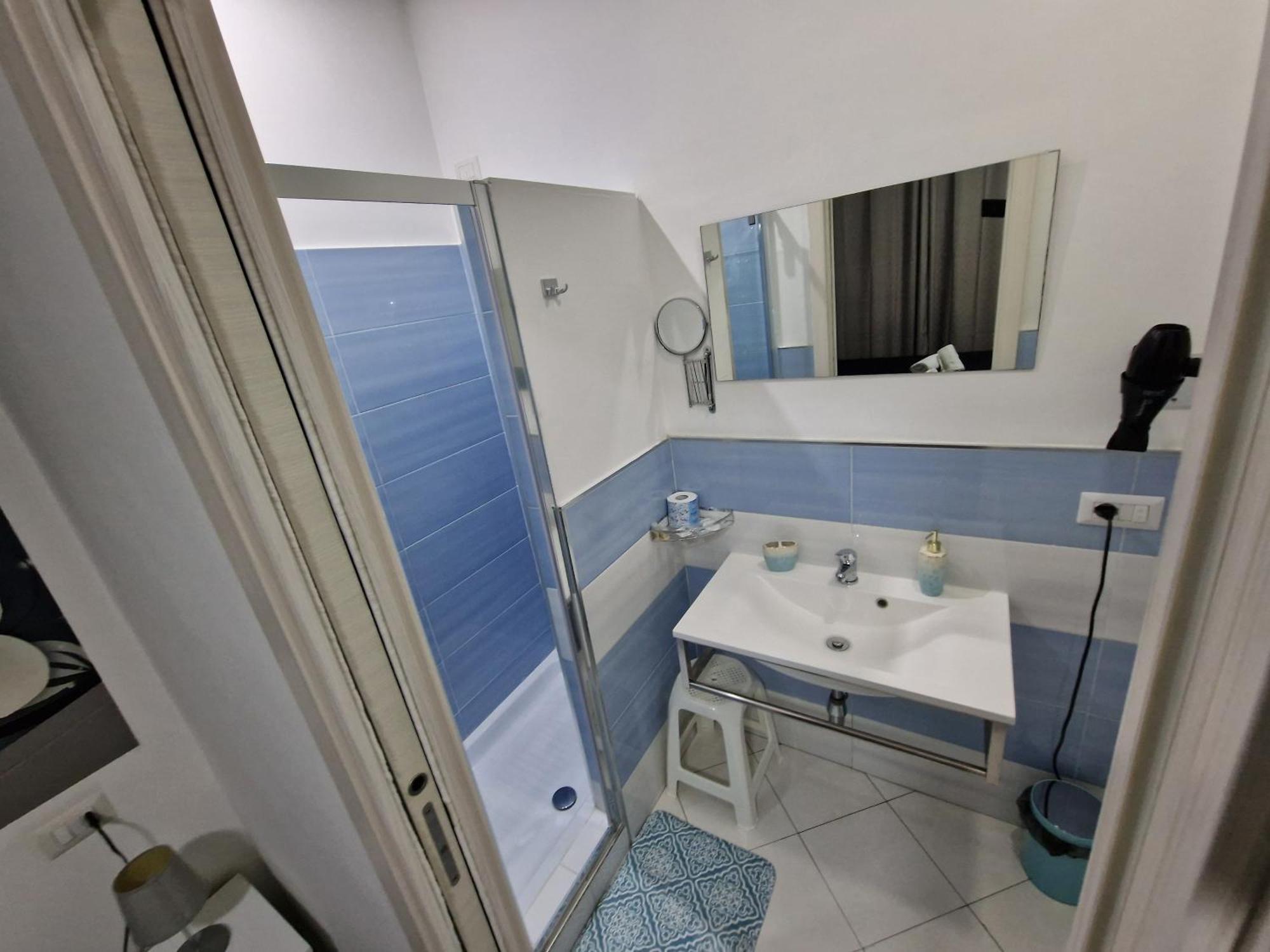 Double Room Private Bathroom