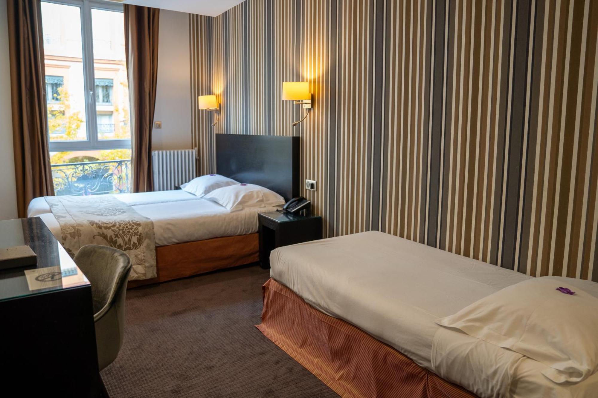 Triple Room,1641011503:JPEG