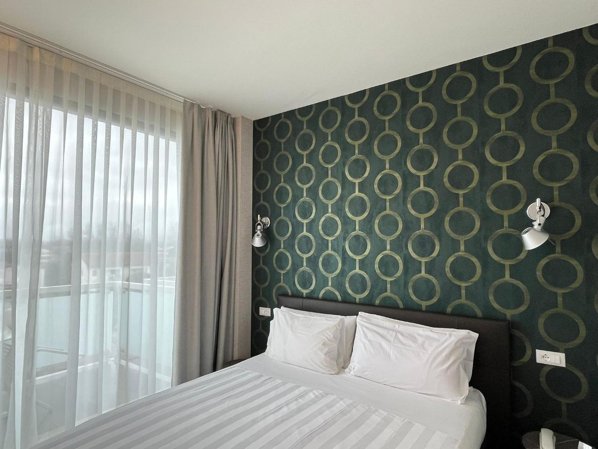 Deluxe Double or Twin Room Balcony