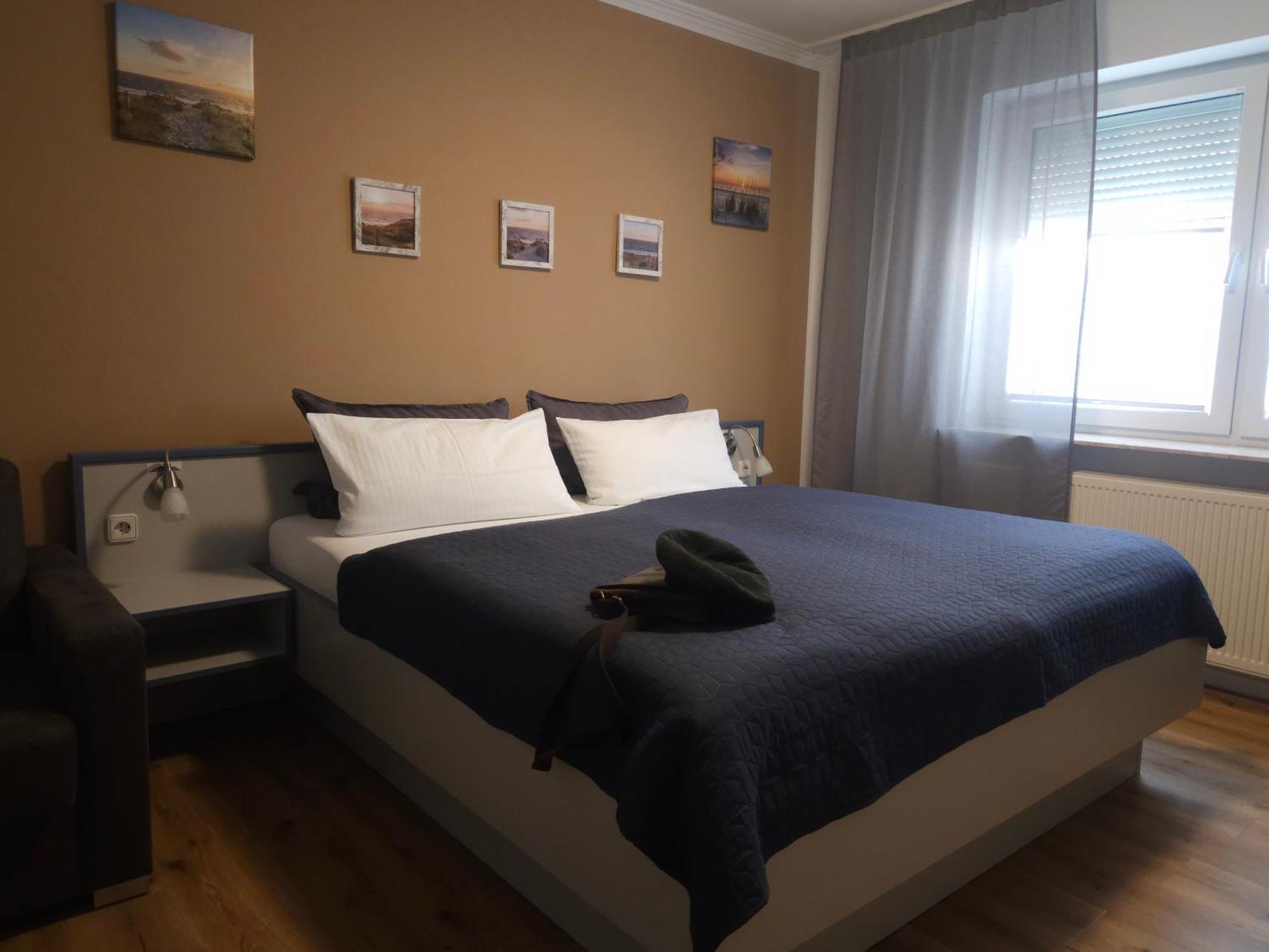 Triple Room,1641725087:JPEG