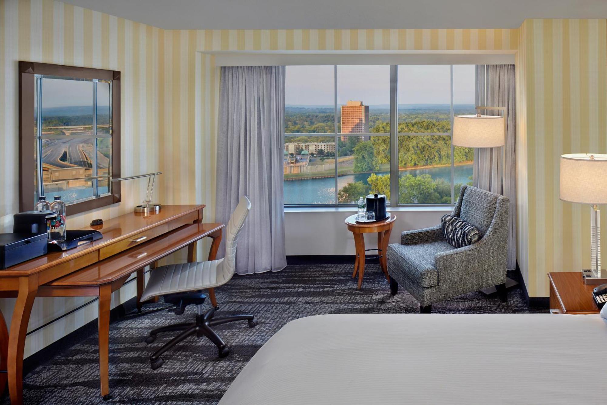 King Room,1360475921:JPEG