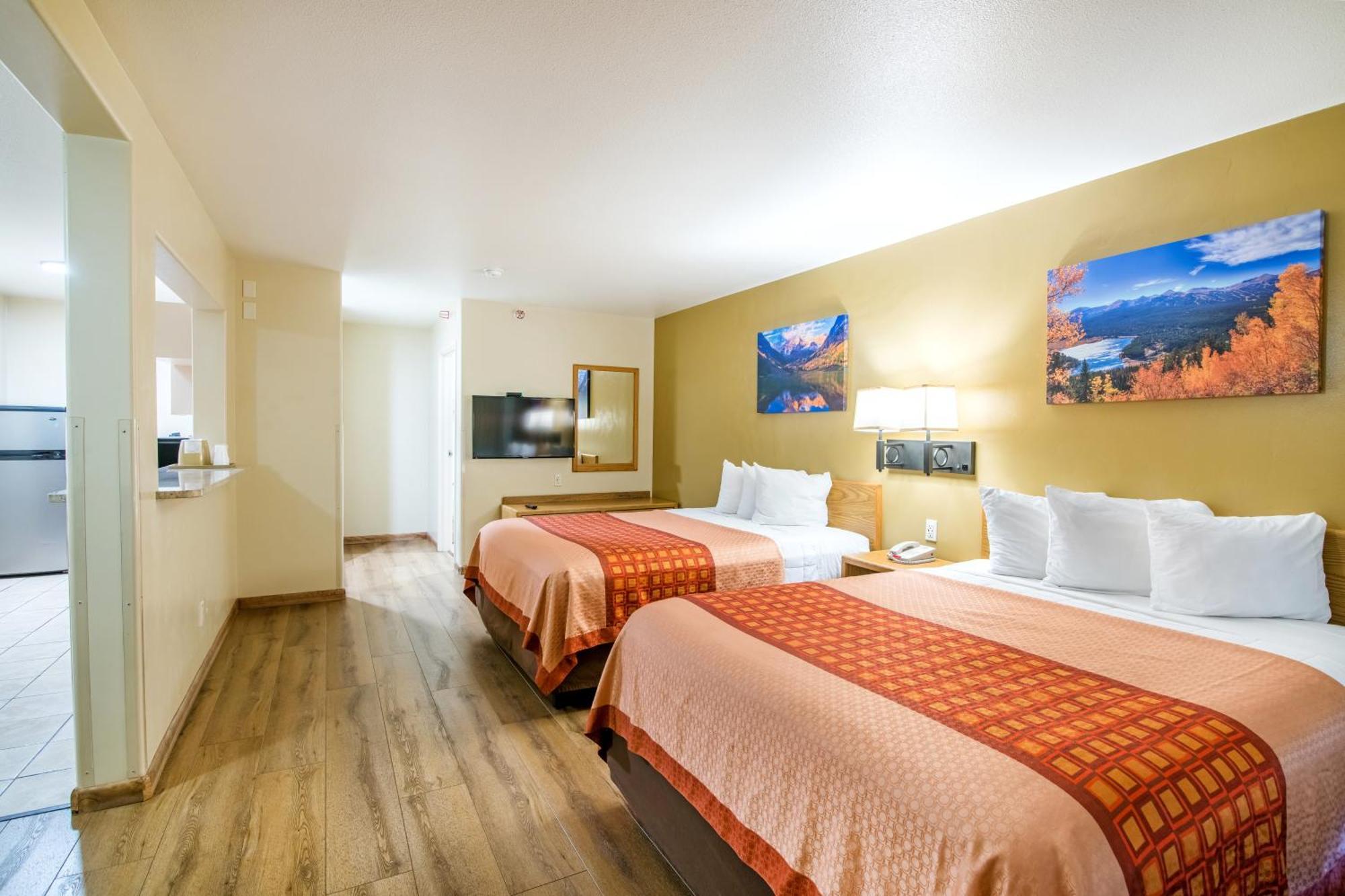 Kitchenette 1 Room Suite