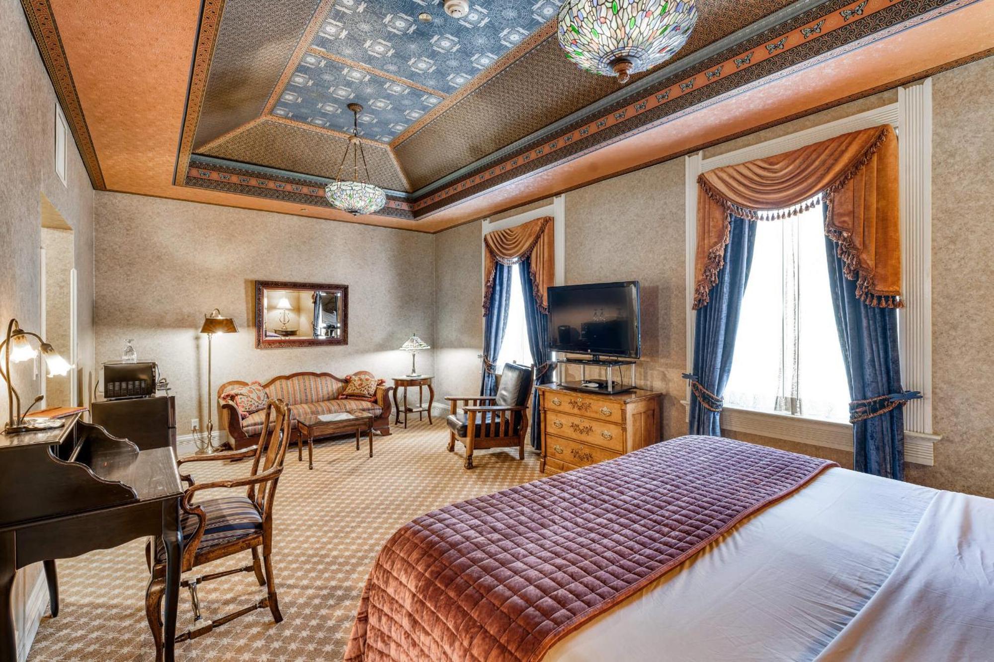 King Junior Suite,1641741219:JPEG