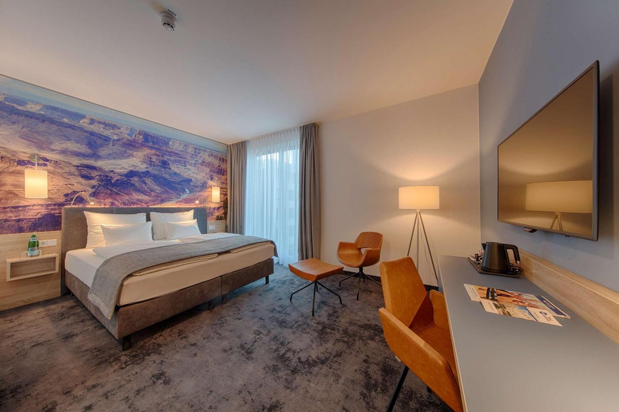 Larger Comfort King Room,1641772533:JPEG