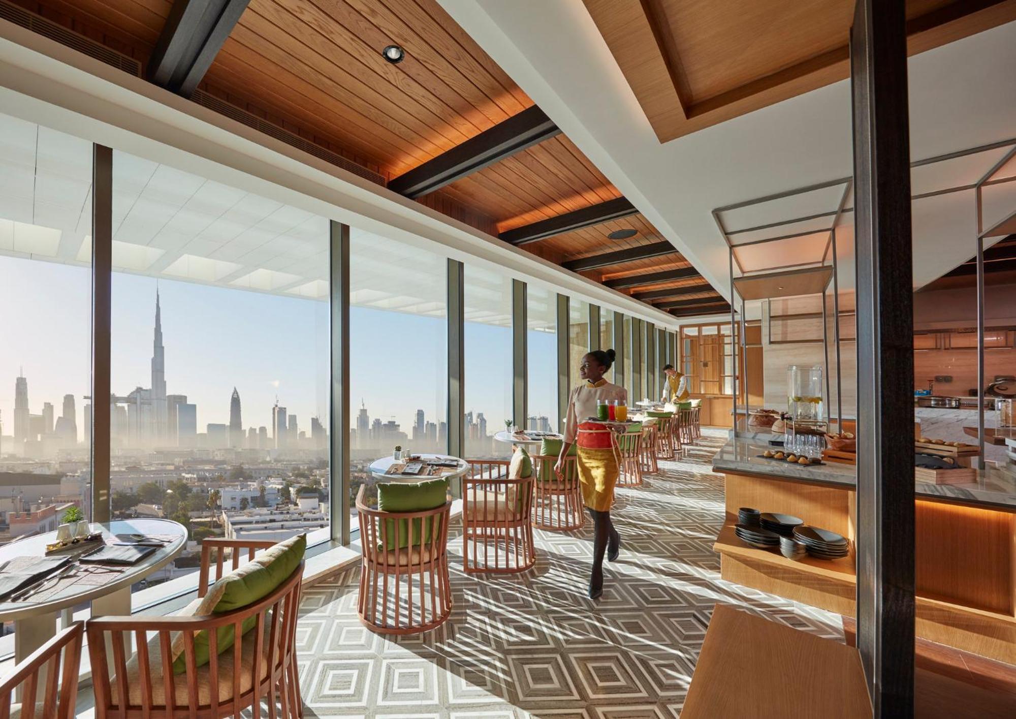 Club Deluxe Skyline View Double Room Club Lounge Access including Daily & Afternoon Tea Evening Drinks & Canapes,1641772657:JPEG