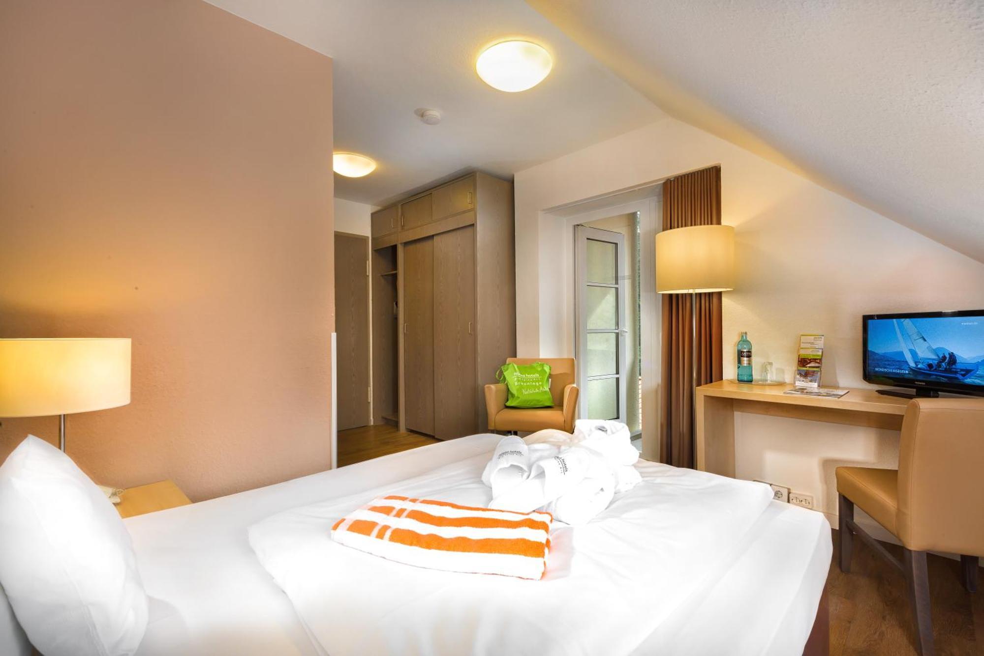 Single Room,974649505:JPEG
