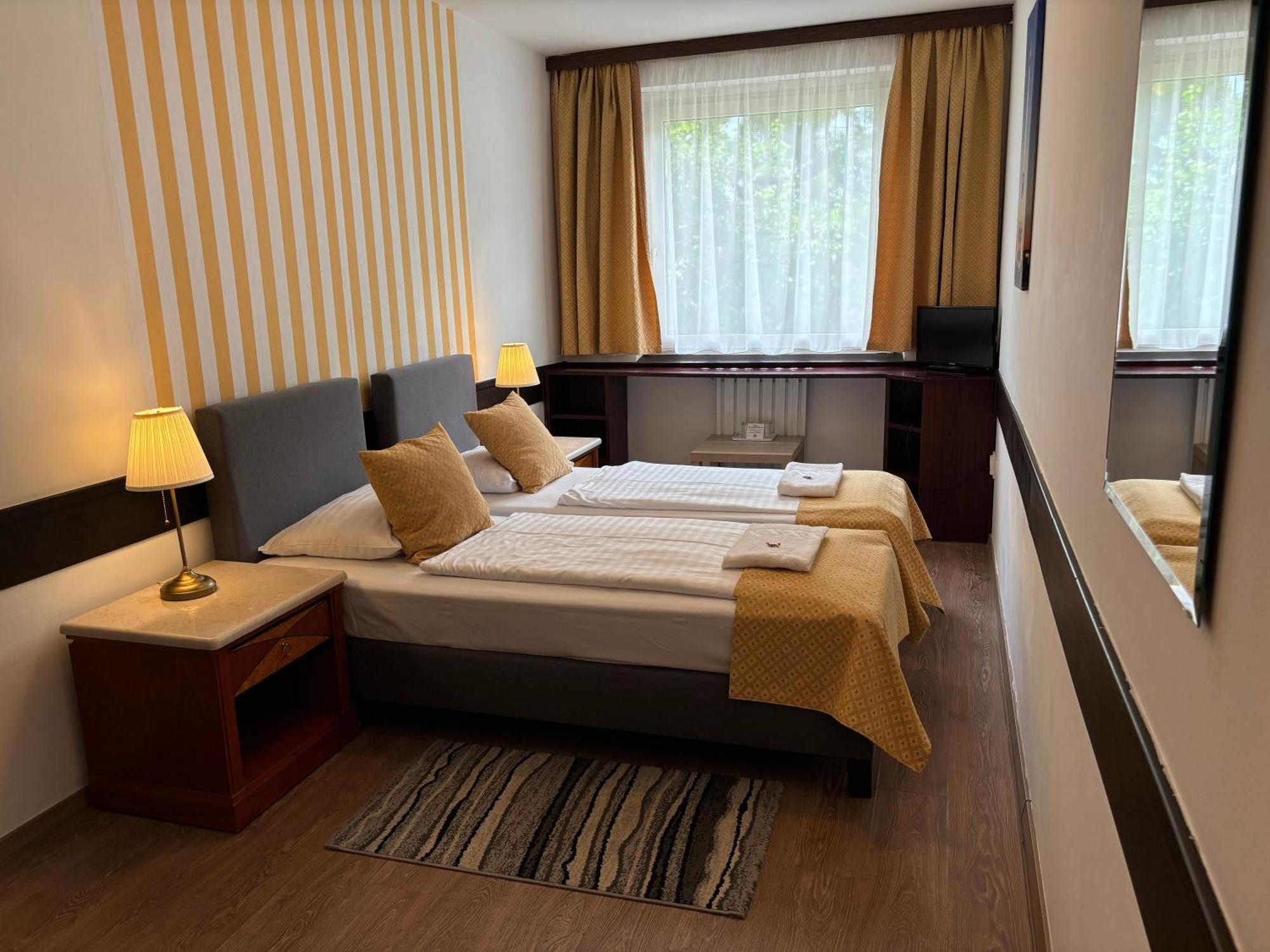 Standard Single Room
