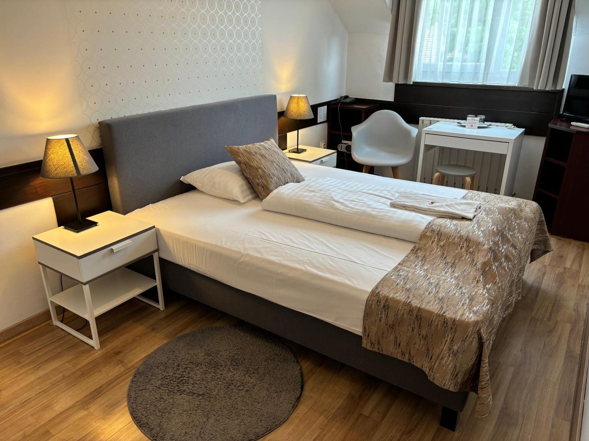 Standard Single Room