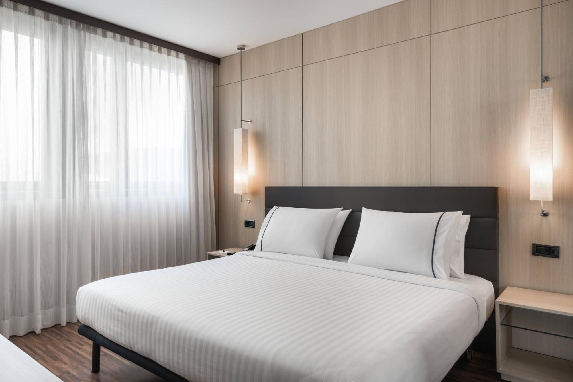 Standard Plus Twin Guest room 2 Twin or Single Beds,1654246833:JPEG