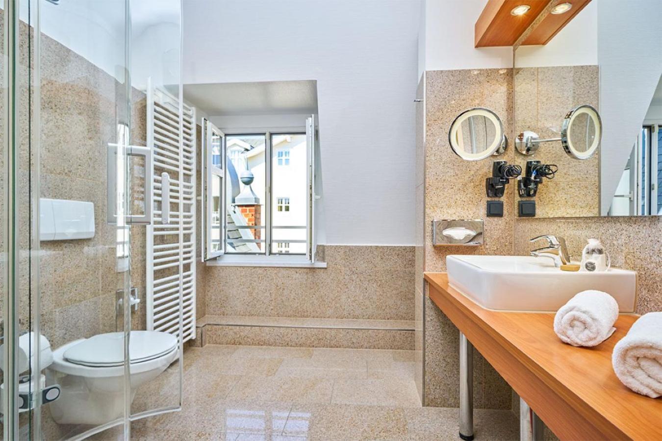 Double Room Facing Sea Oriel