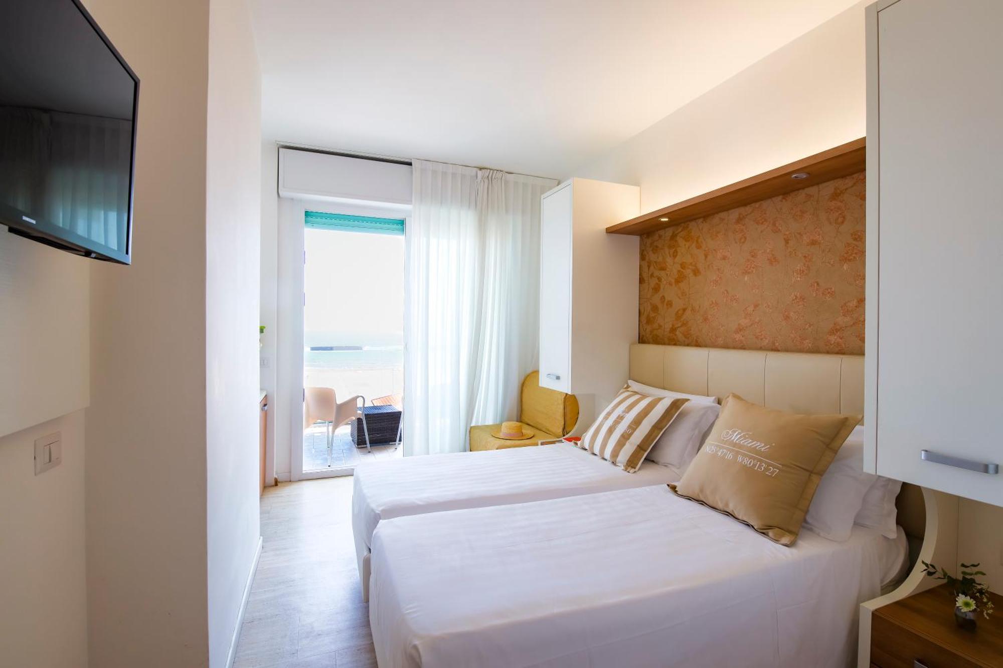 Double or Twin Room Balcony
