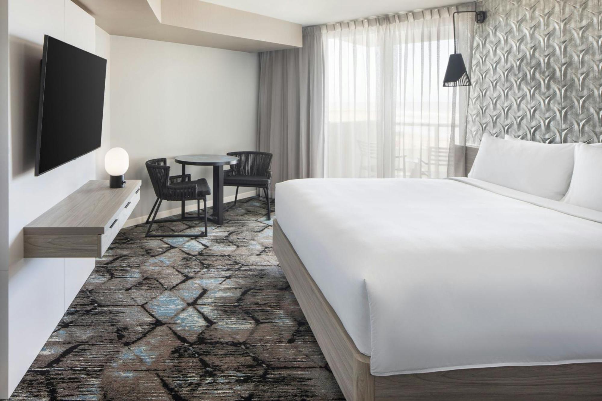 King Room Partial Ocean View Balcony,1642315815:JPEG