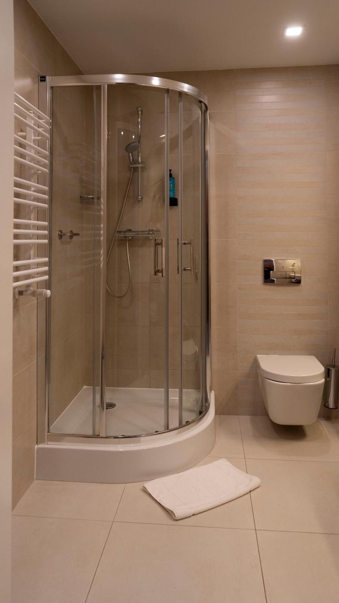 Double or Twin Room Disability Access