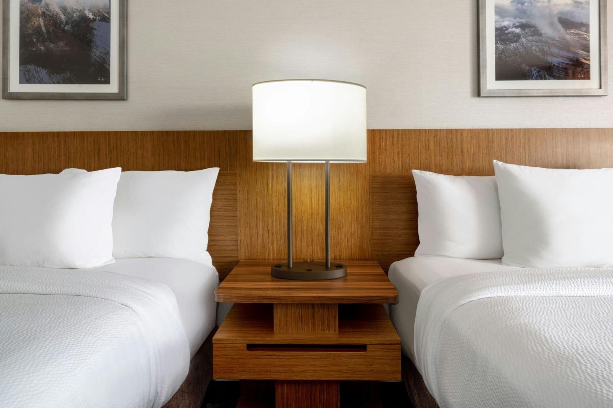 Queen Room Two Queen Beds Hearing Accessible