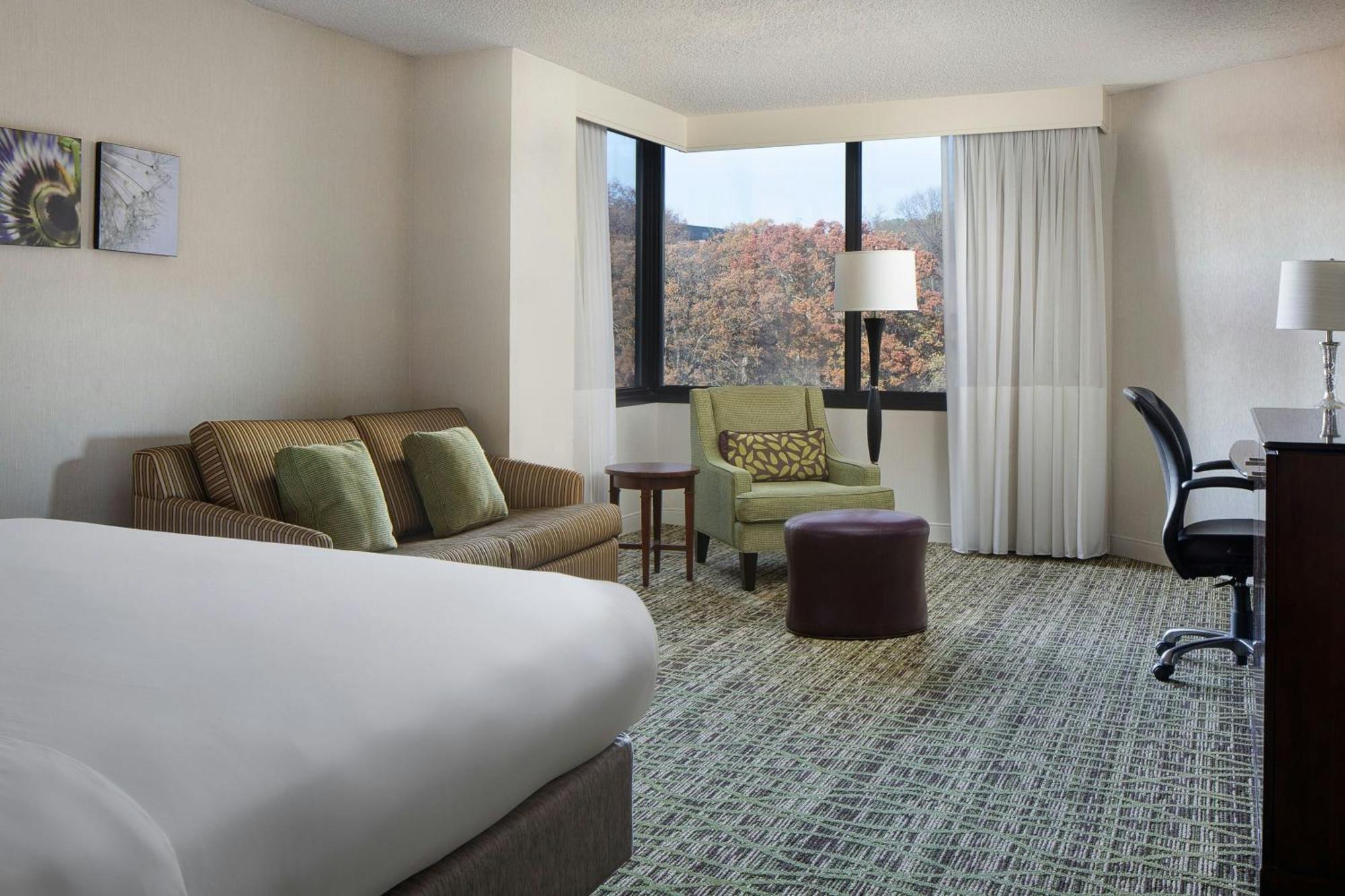 King Room Lake View