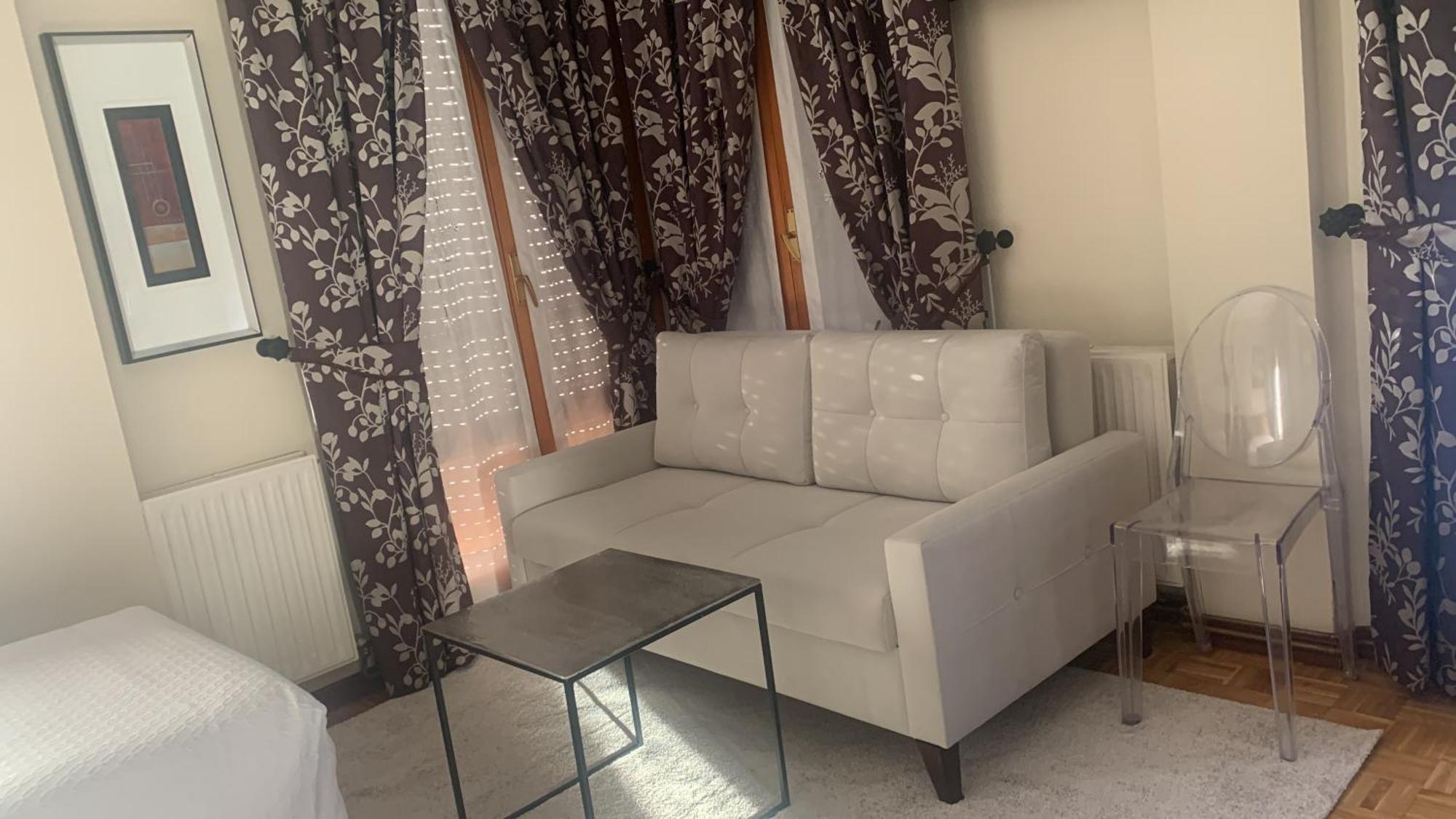 Quadruple Room,1642337080:JPEG