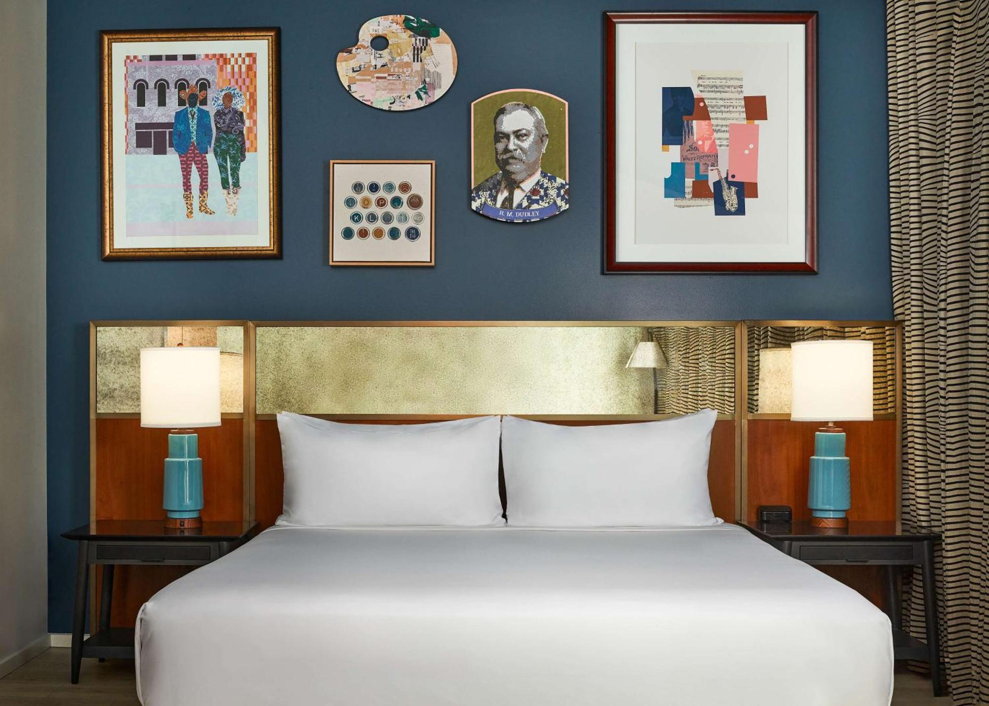 Deluxe King Room,1642351782:JPEG