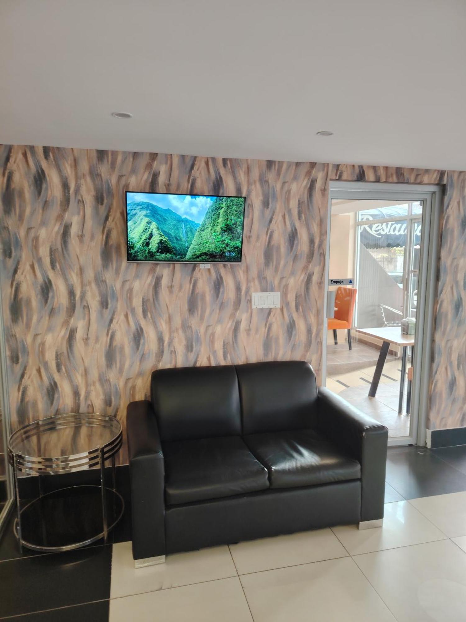 Double Room,1642589966:JPEG