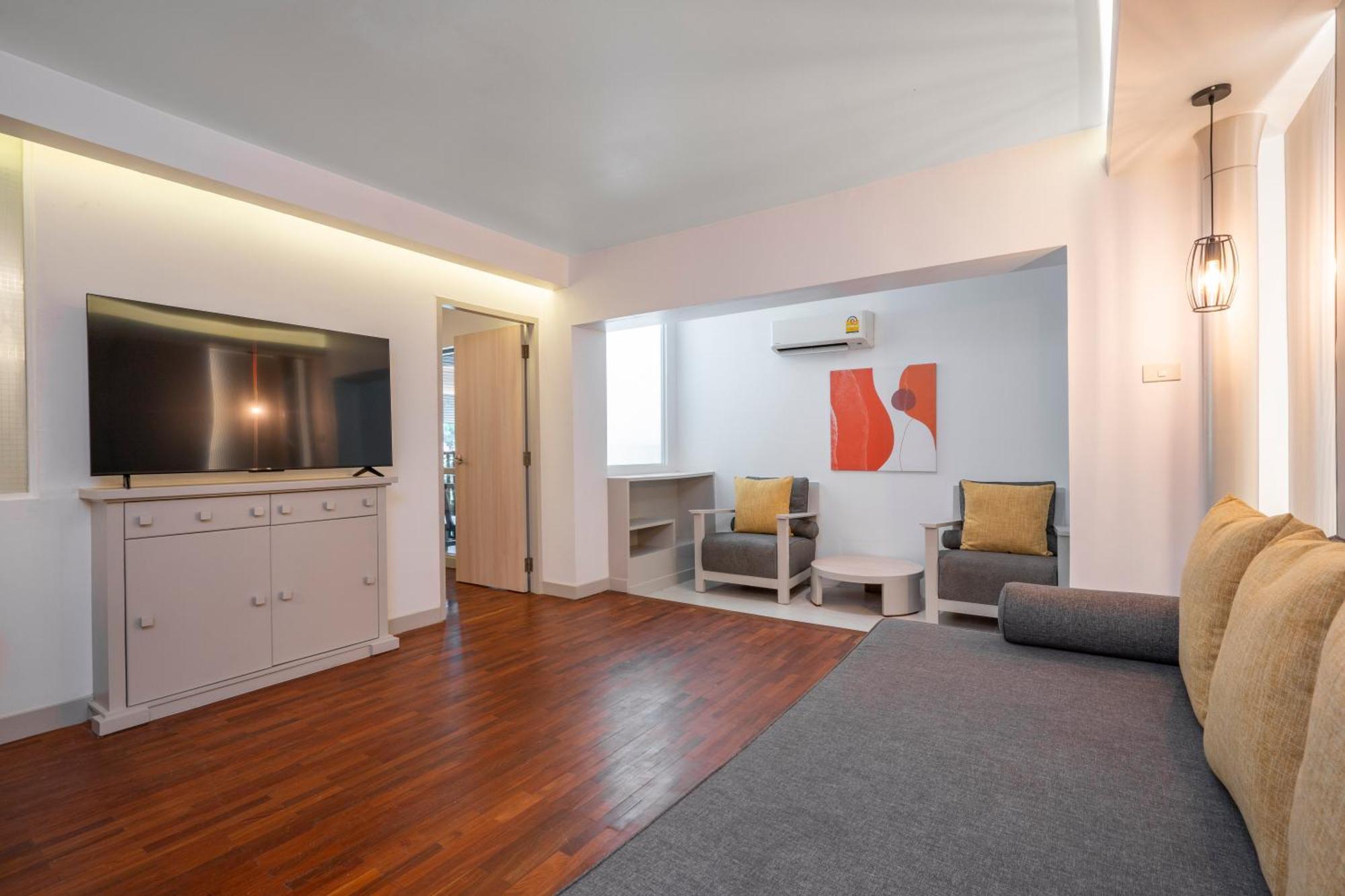 Studio Suite,1642963357:JPEG