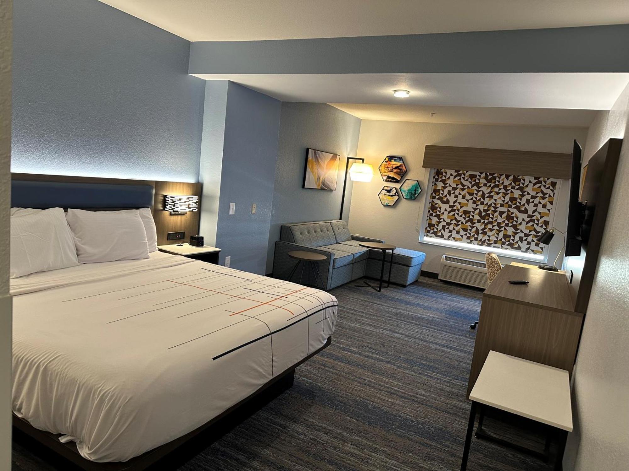 Executive King Room,1642965751:JPEG