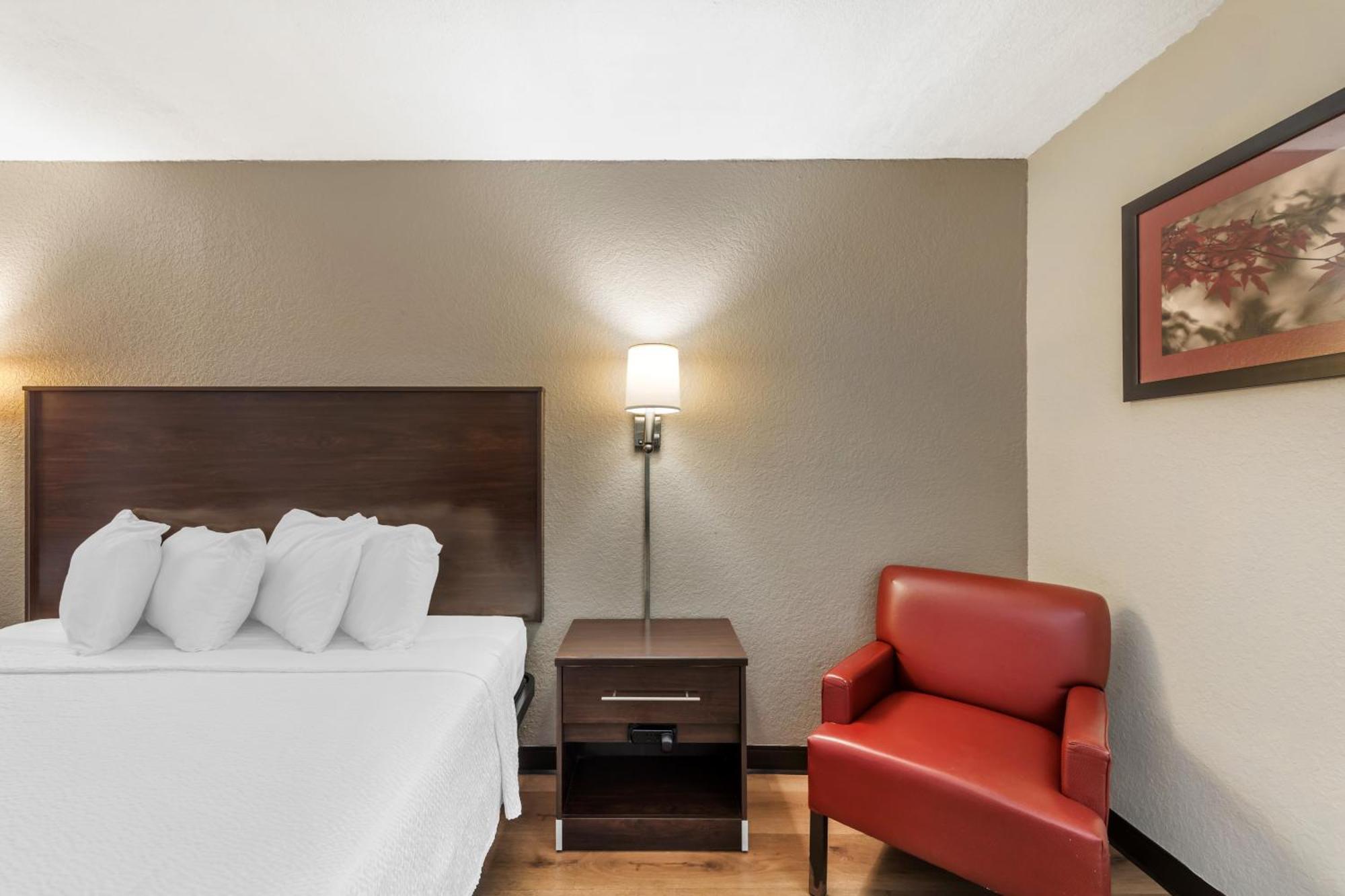 Deluxe King Room Smoking