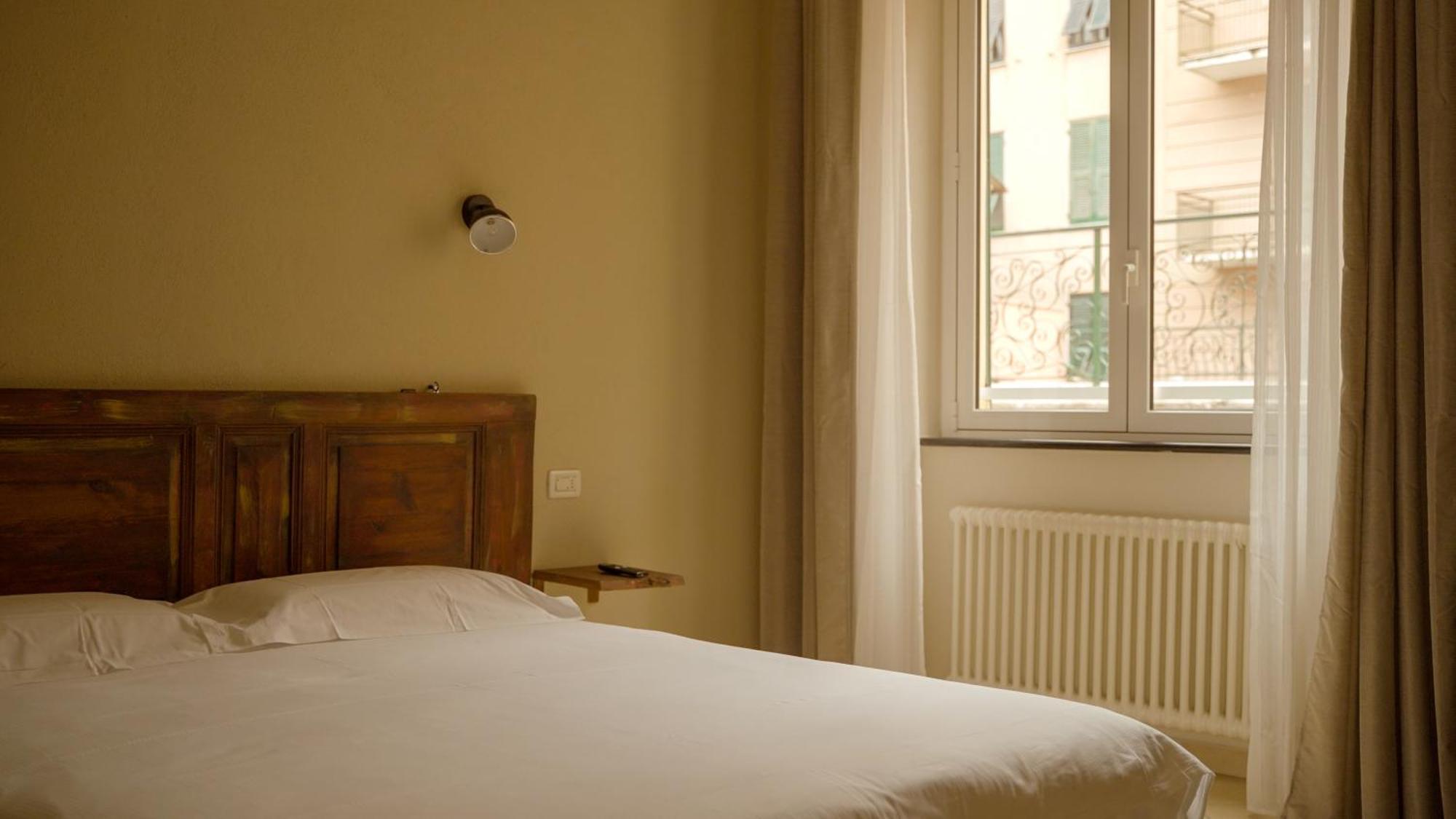 Double Room Private External Bathroom